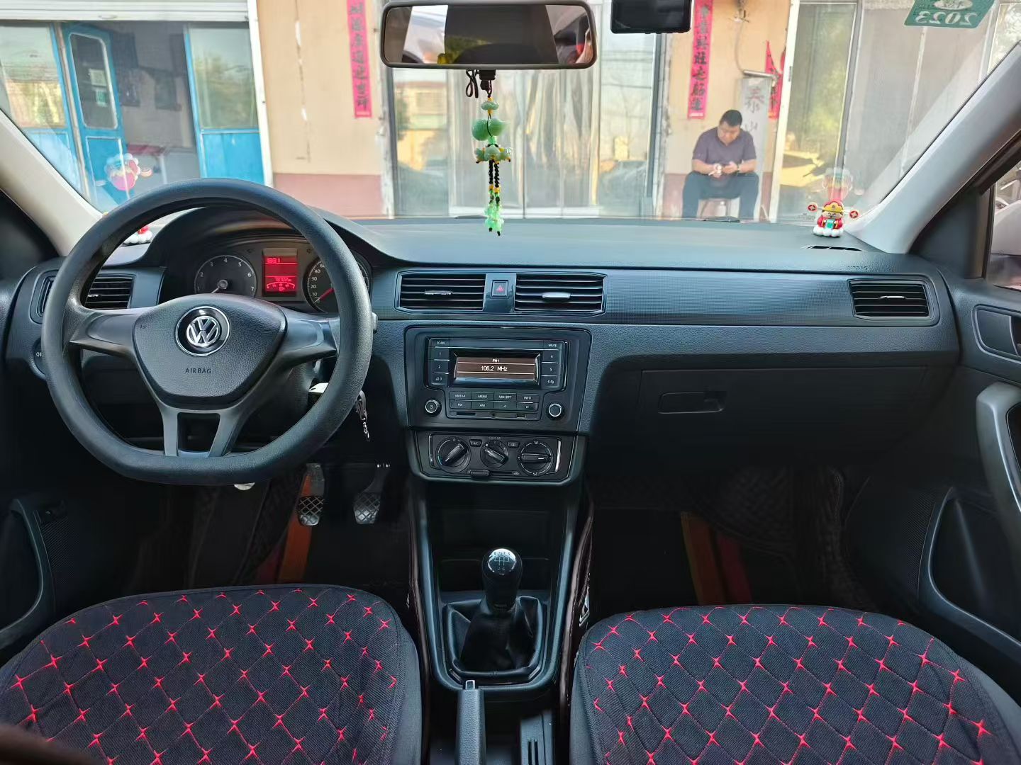 Volkswagen Santana 2017 car image #10
