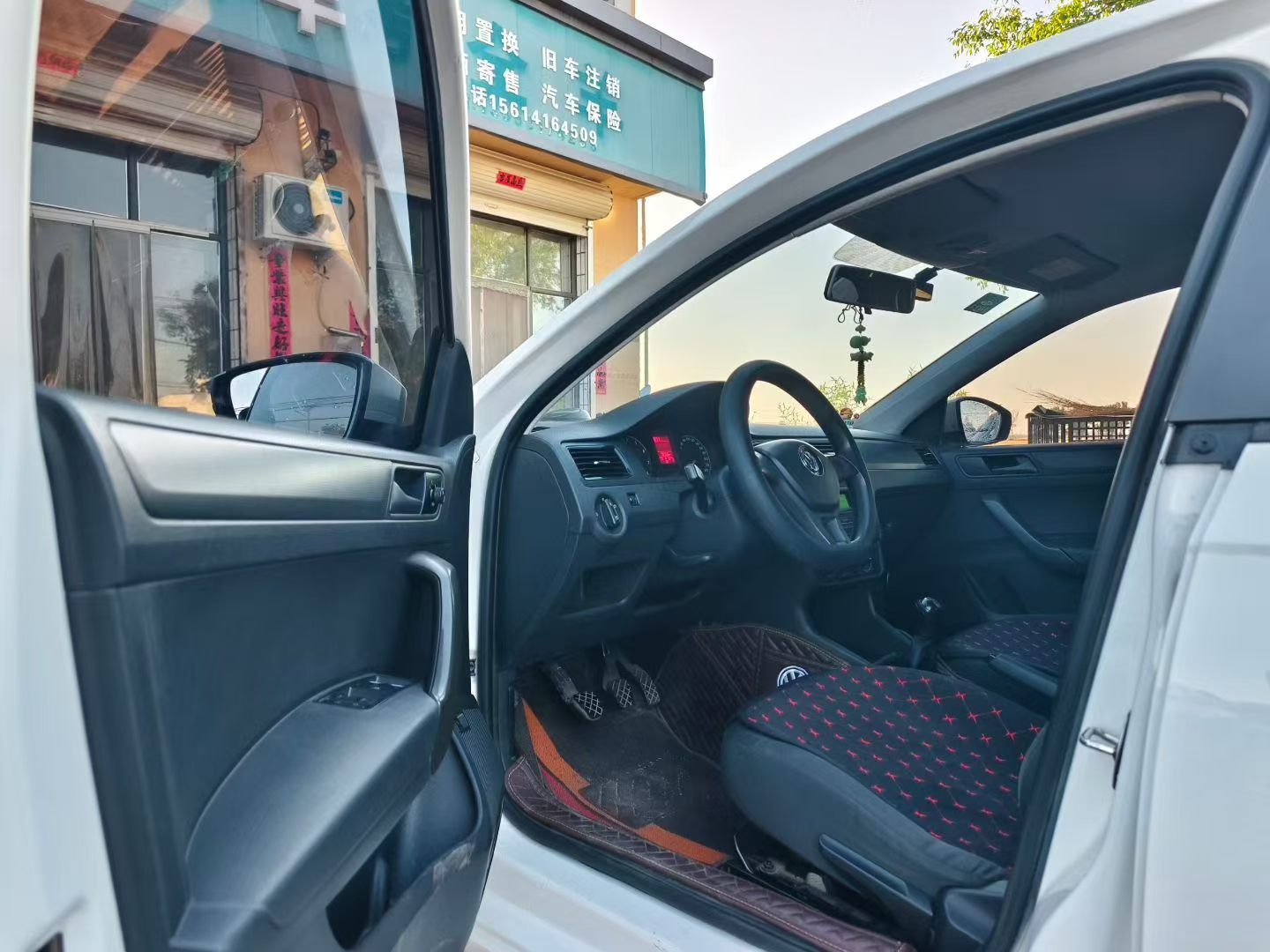 Volkswagen Santana 2017 car image #8