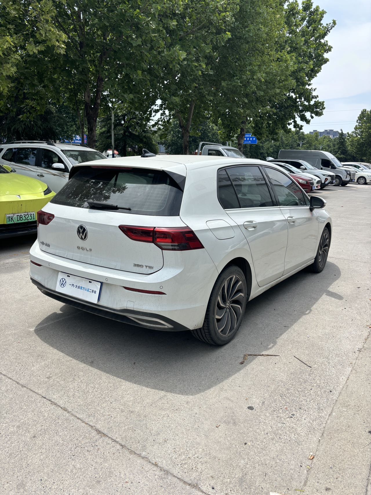 Volkswagen Golf 2024 car image #13