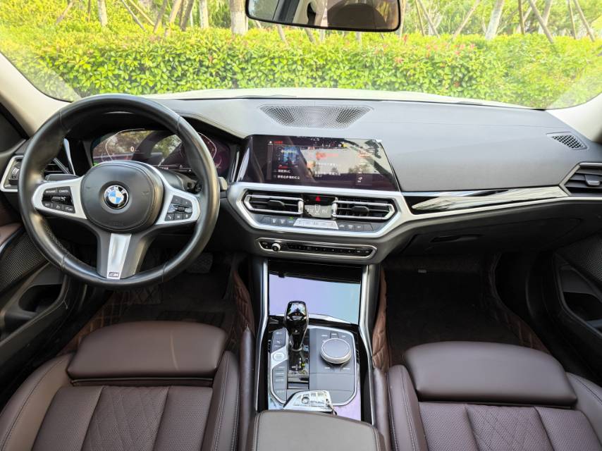 BMW 3 Series 2022 #10 BMW 3 Series 2022 car image #10