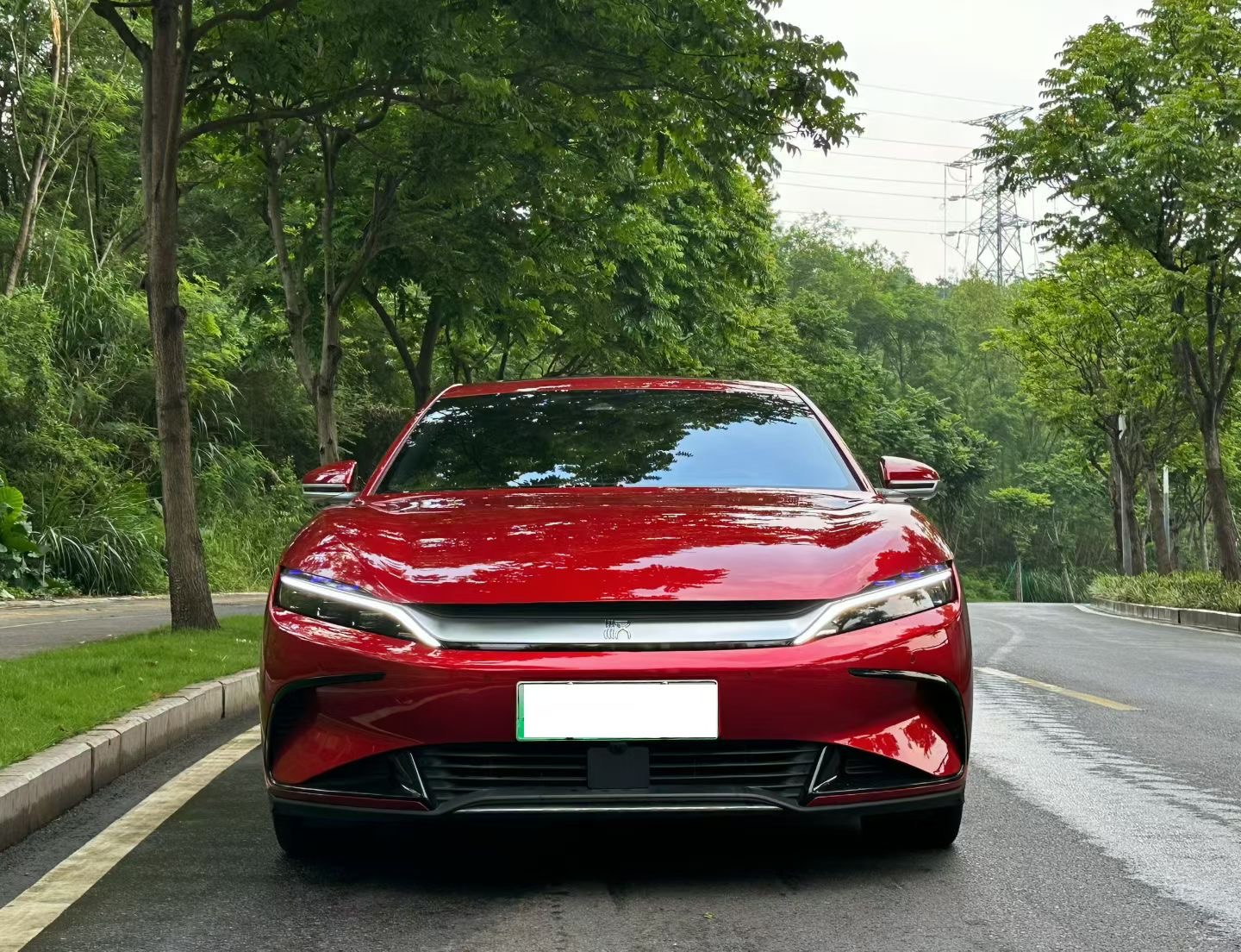 BYD Han 2022 #4 BYD Han 2022 car image #4