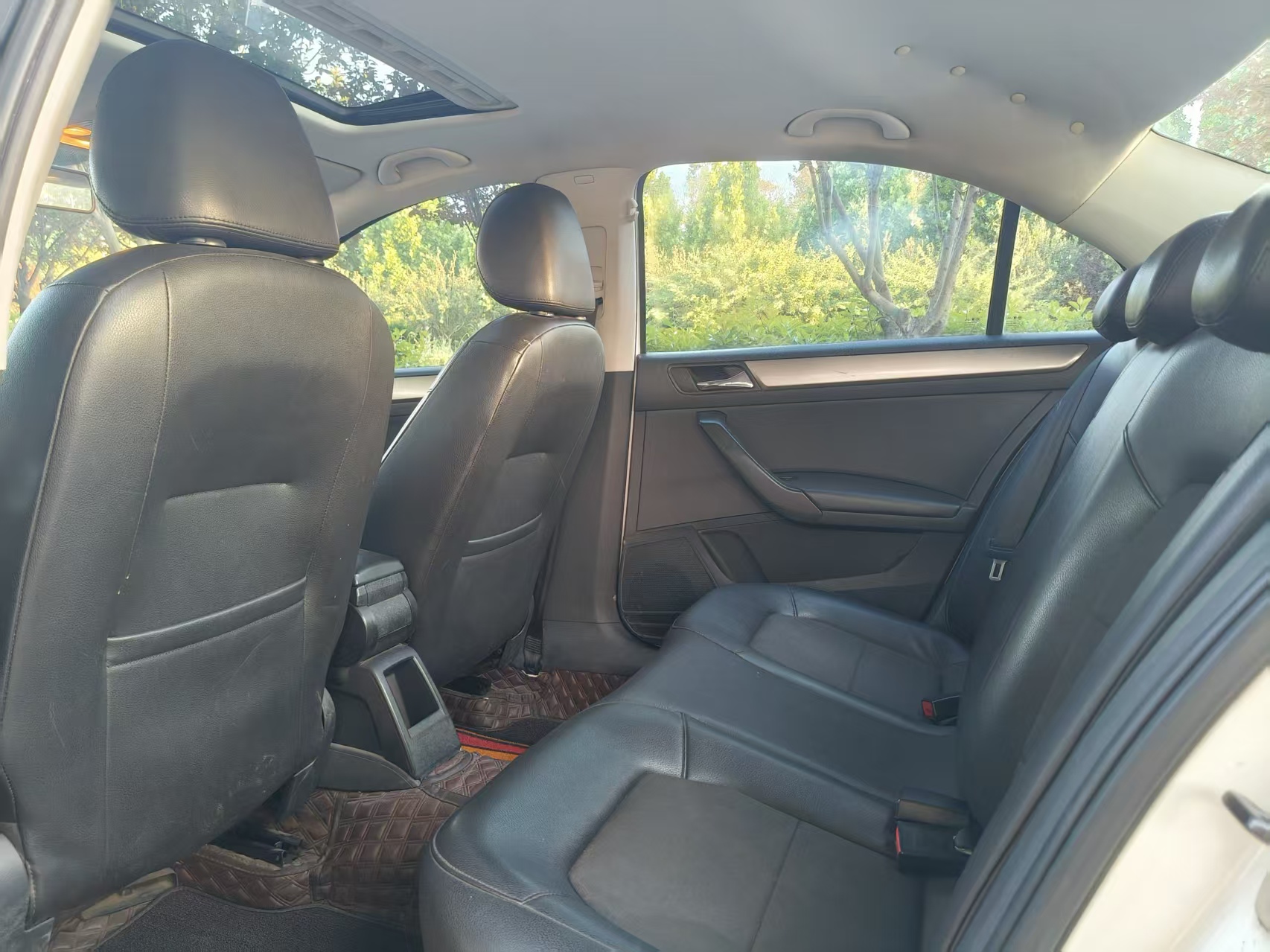 Volkswagen Santana 2014 car image #6