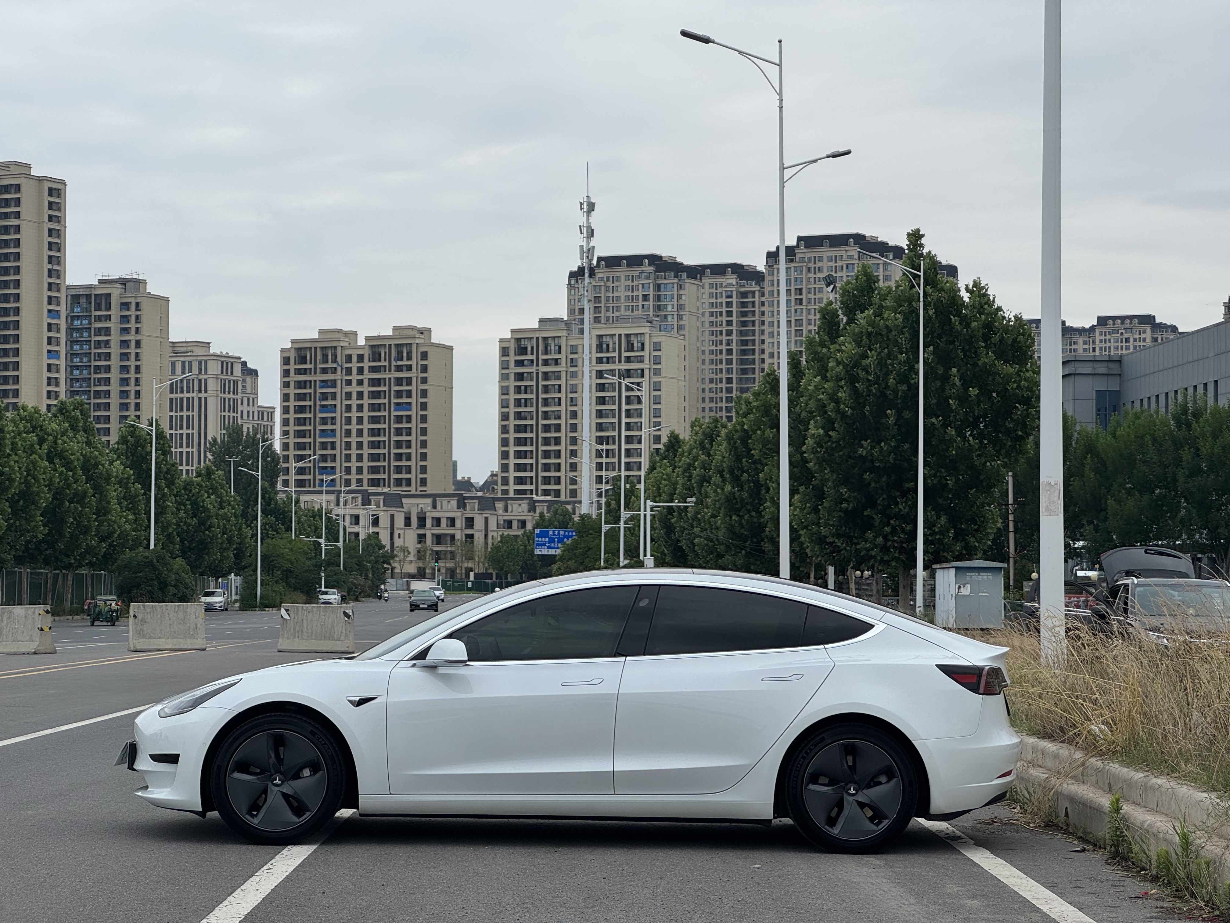 Tesla Model 3 2020 #5 Tesla Model 3 2020 immagine di auto #5