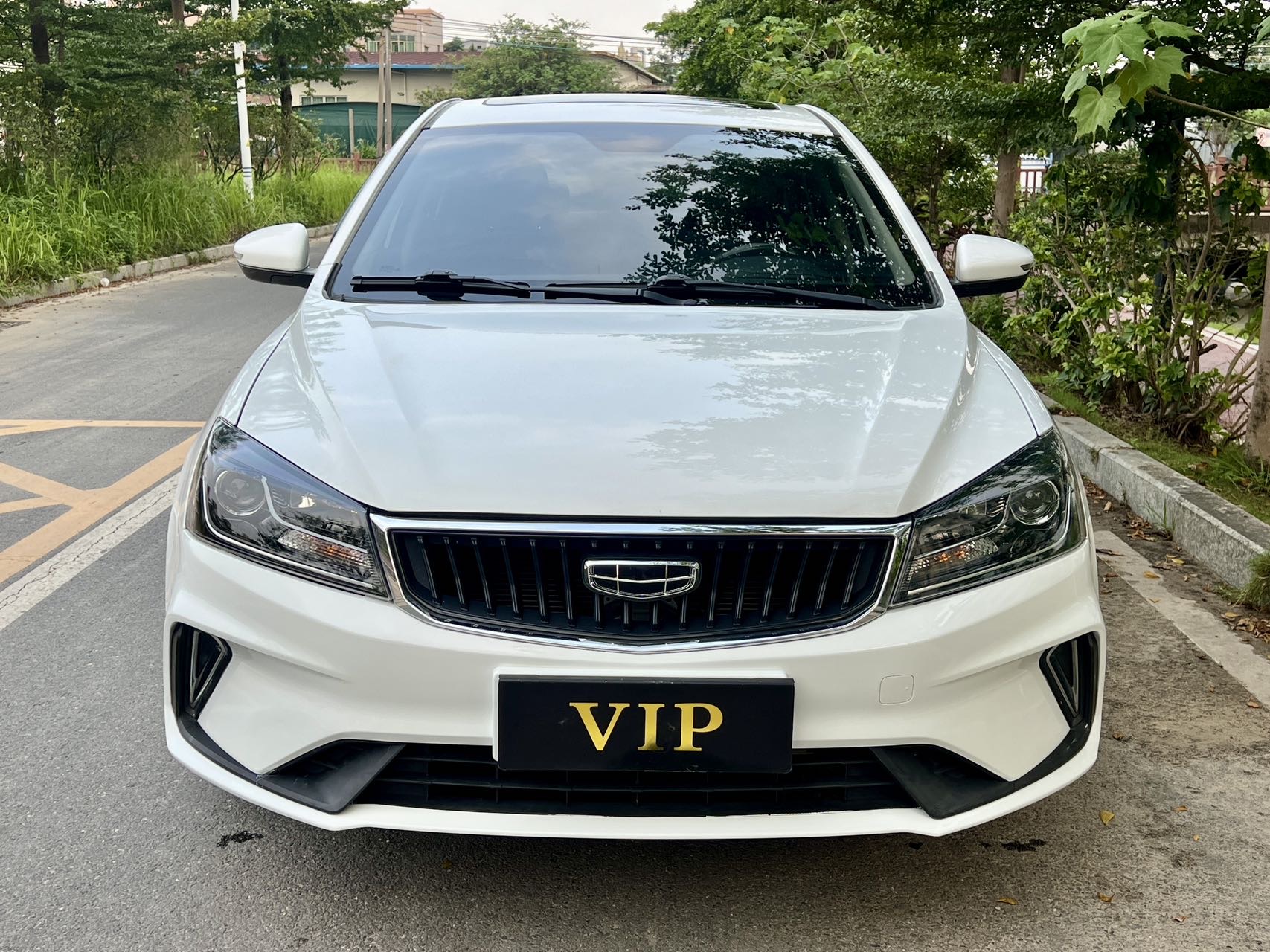 GEELY Emgrand 2021 car image #4