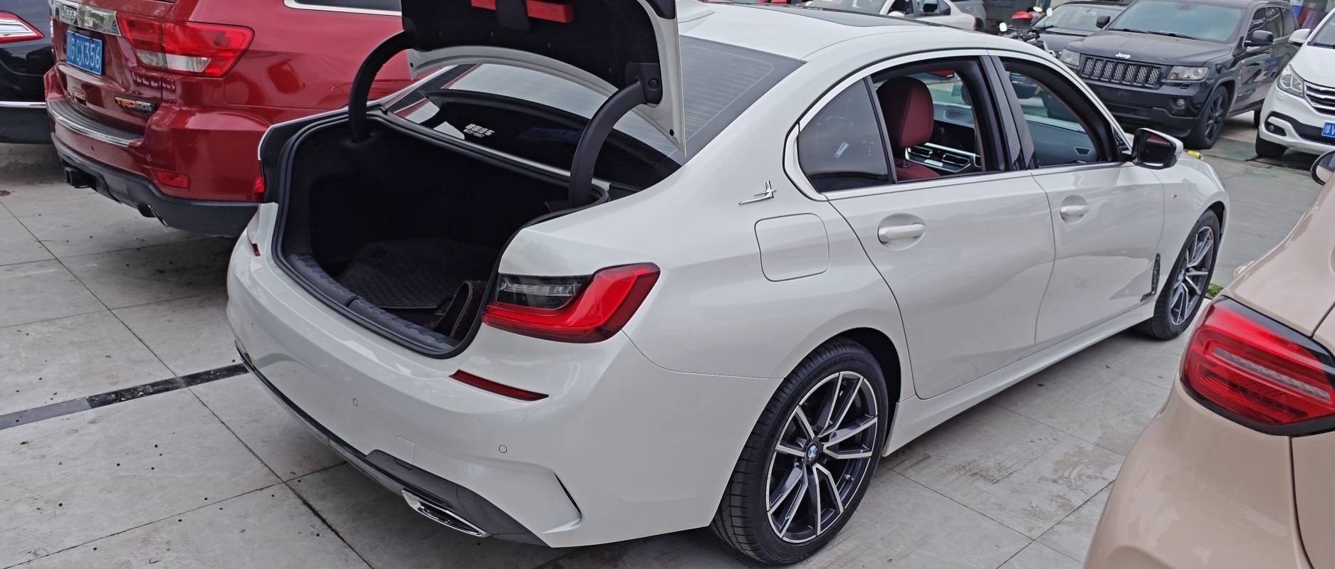 BMW 3 Series 2021 car image #8