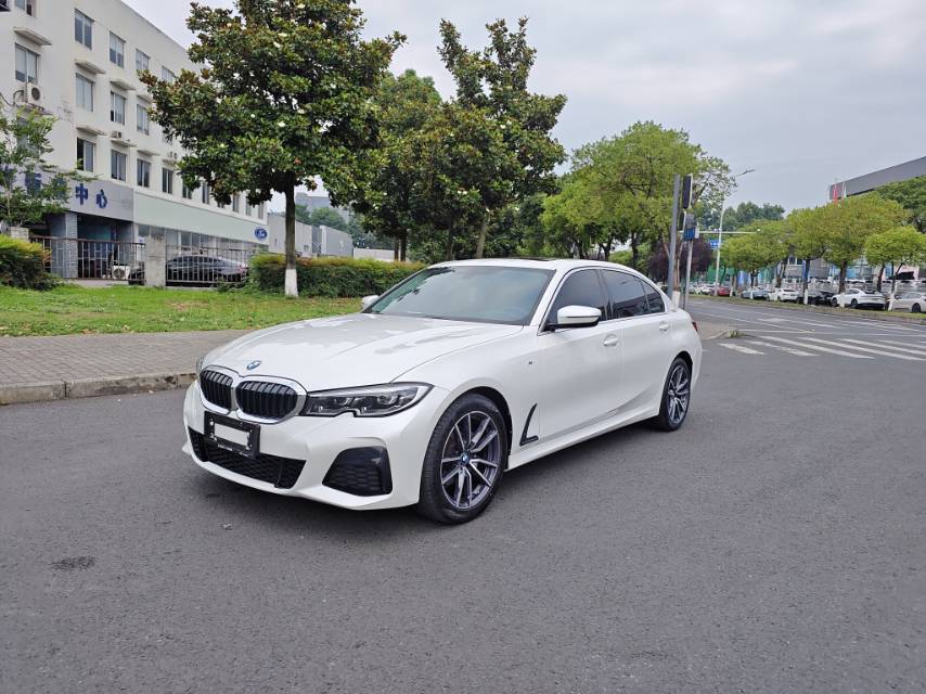 BMW 3 Series 2021 car image #2