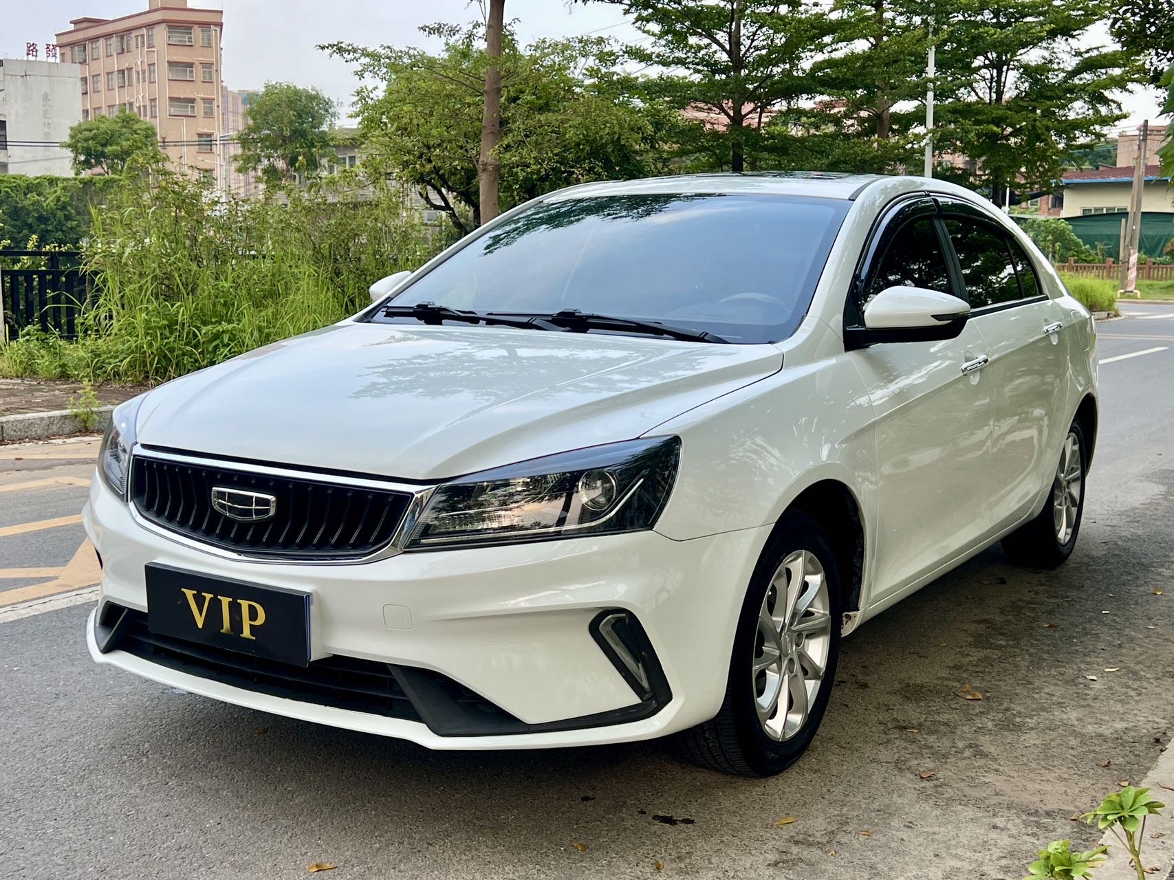 GEELY Emgrand 2021 car image #2