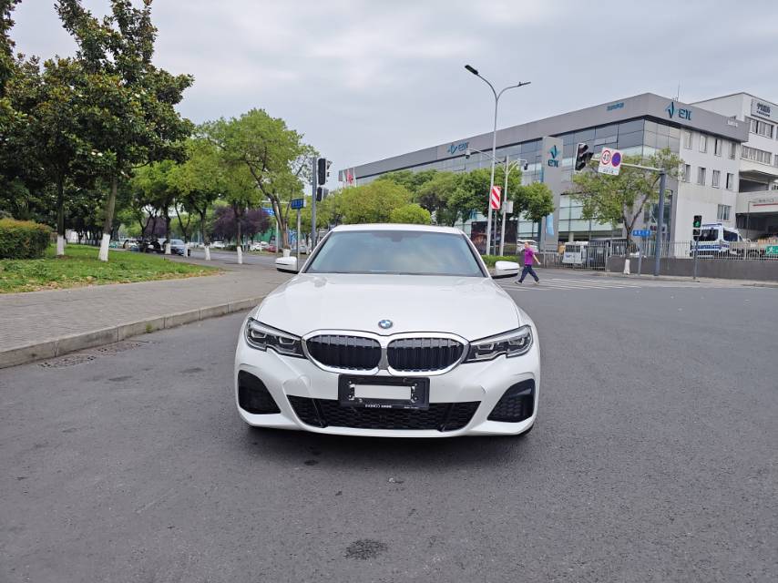 BMW 3 Series 2021 car image #20