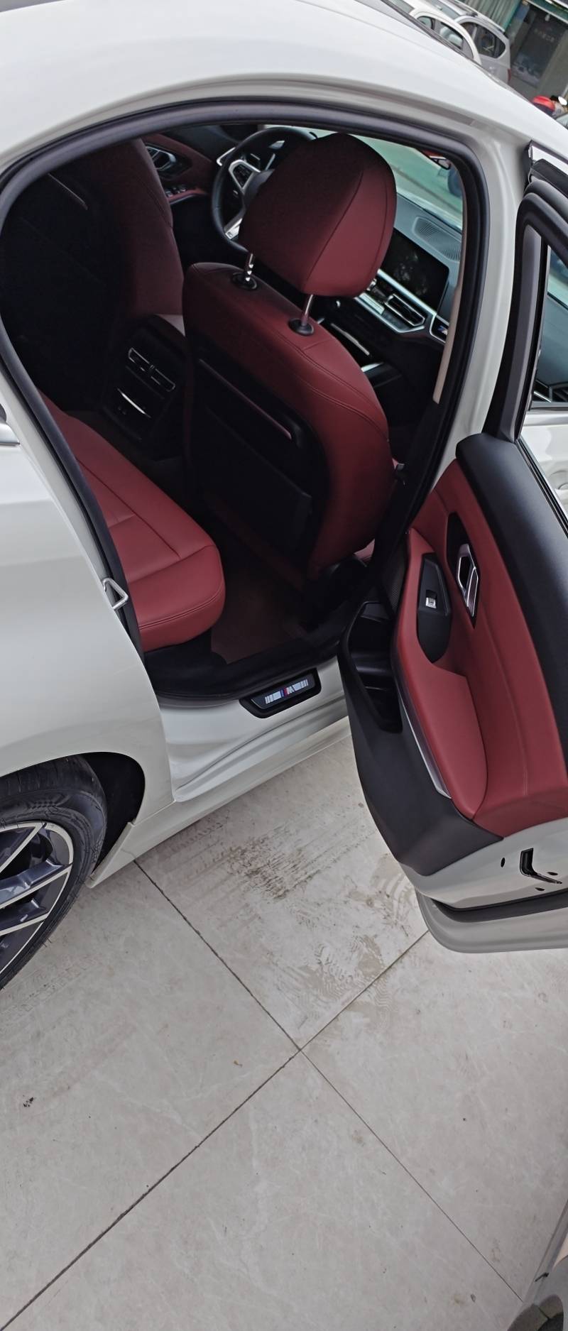 BMW 3 Series 2021 car image #13