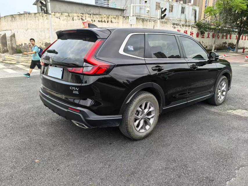 2023 car image #11