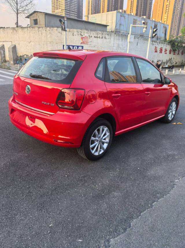 Volkswagen Polo 2015 #11 Volkswagen Polo 2015 car image #11