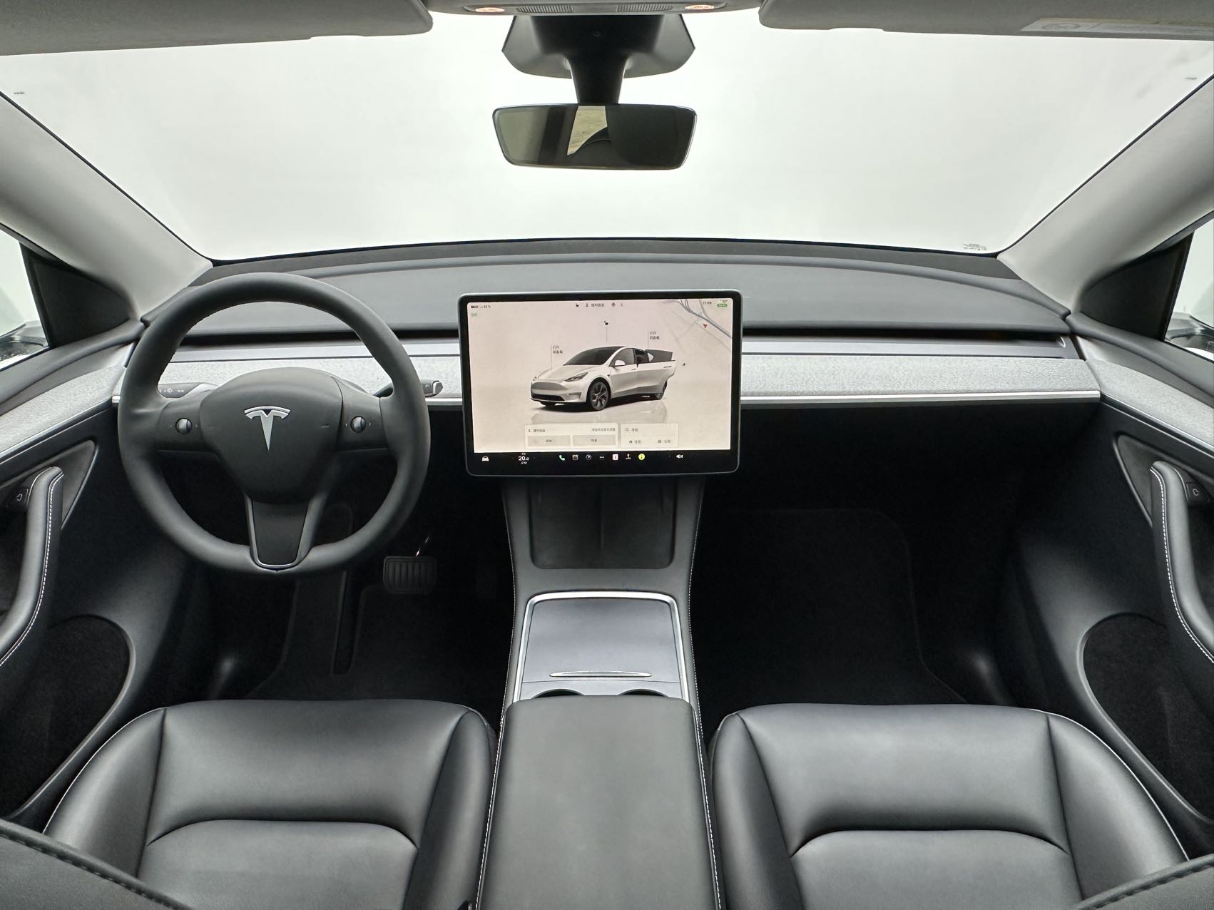 Tesla Model Y 2024 #8 Tesla Model Y 2024 car image #8