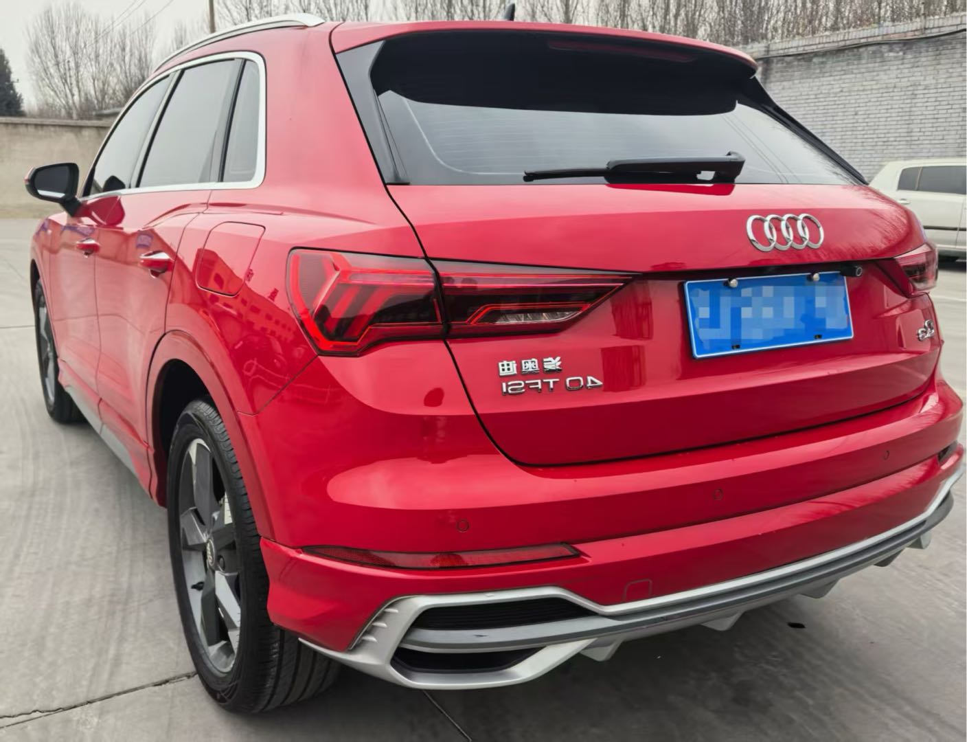 Audi Q3 2019 car image #6