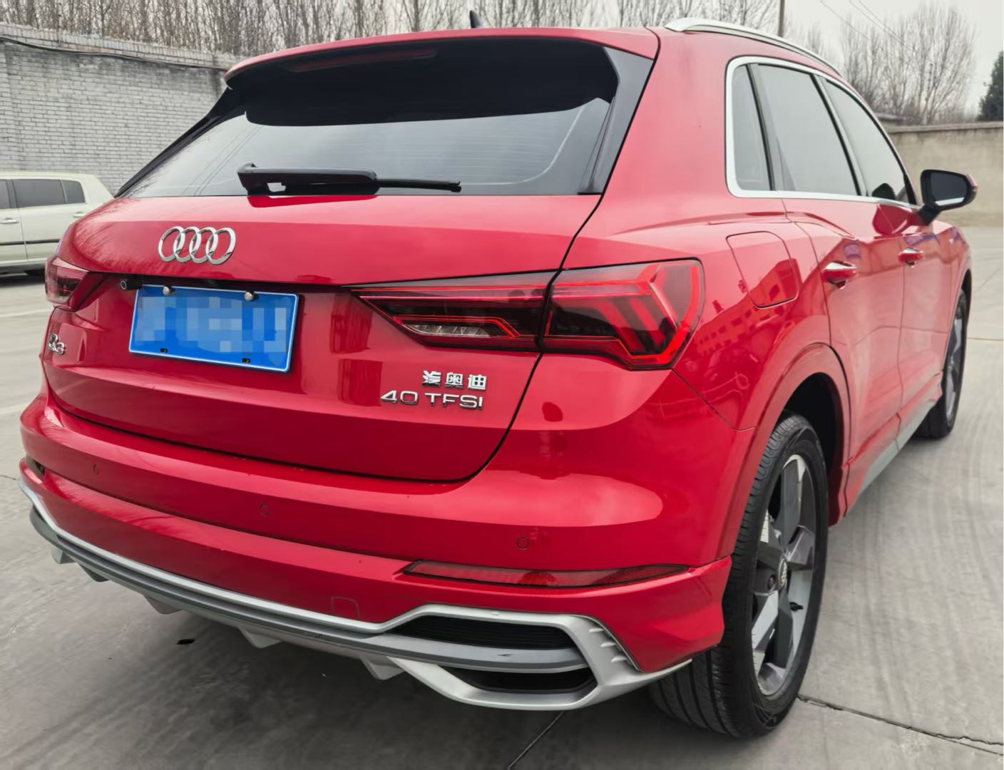 Audi Q3 2019 car image #5