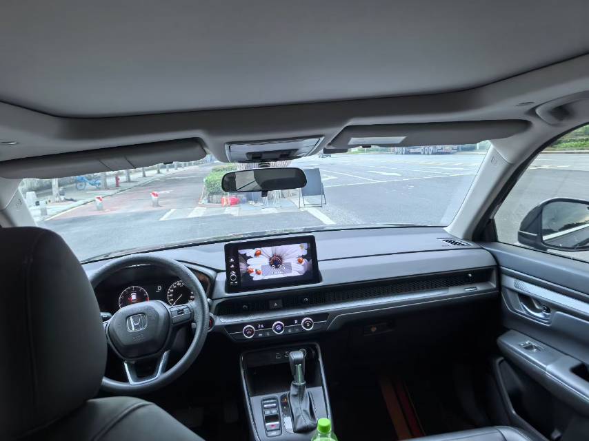 2023 car image #8