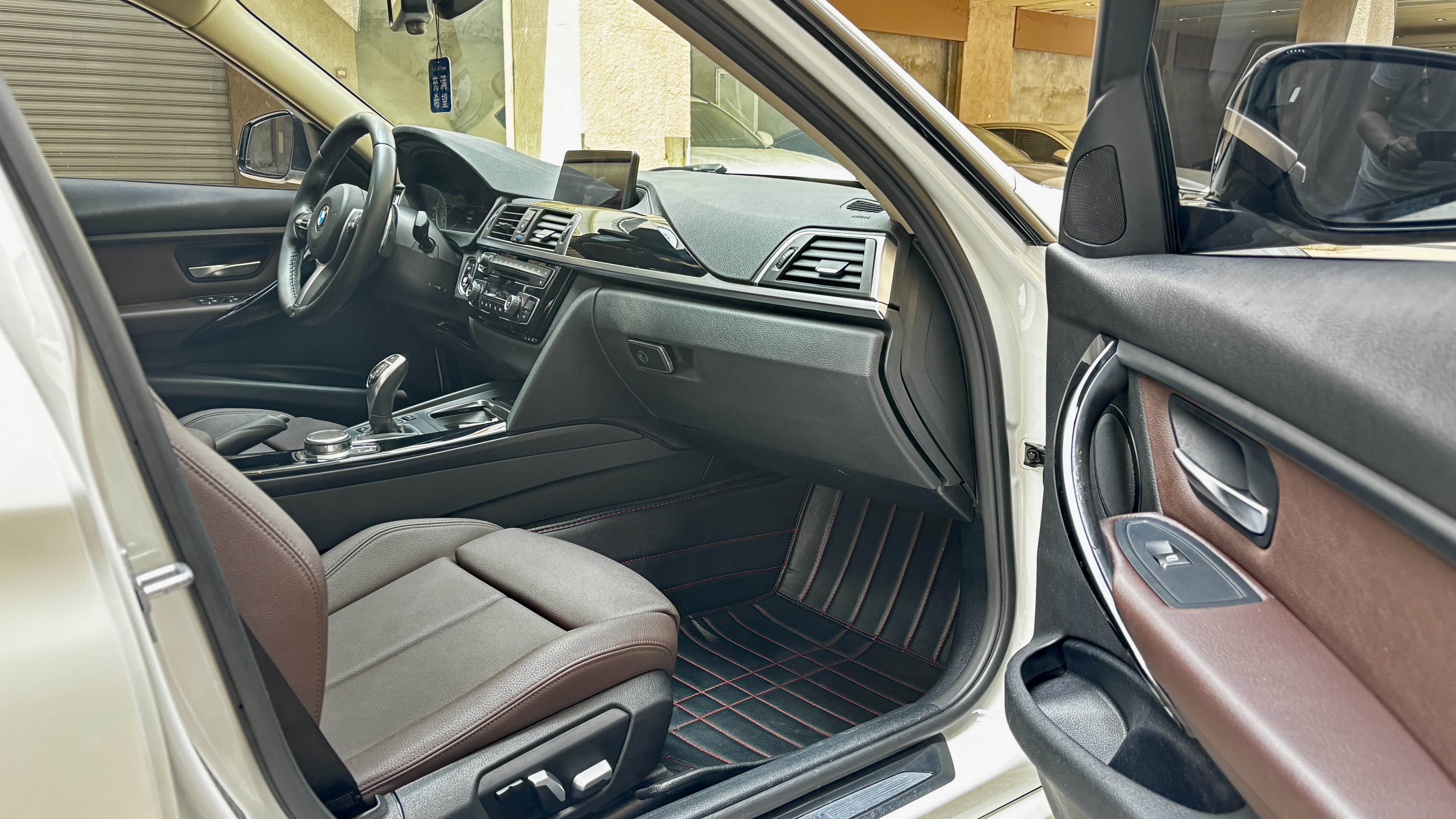 BMW 3 Series 2017 car image #9