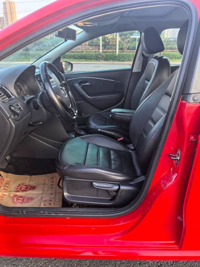 Volkswagen Polo 2015 #6 Volkswagen Polo 2015 car image #6