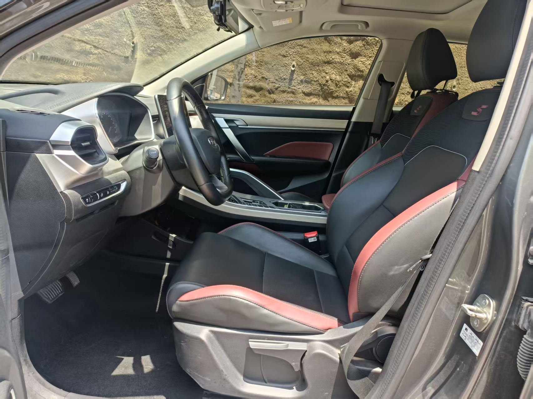 GEELY Coolray 2022 #6 GEELY Coolray 2022 car image #6