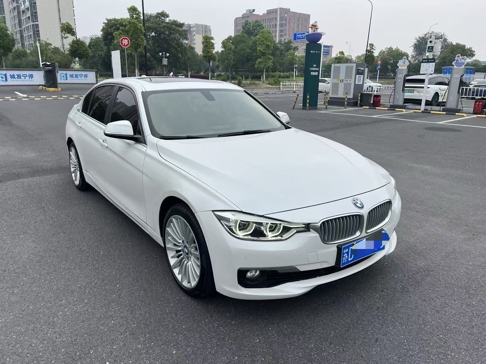BMW 3 Series 2018 car image #5