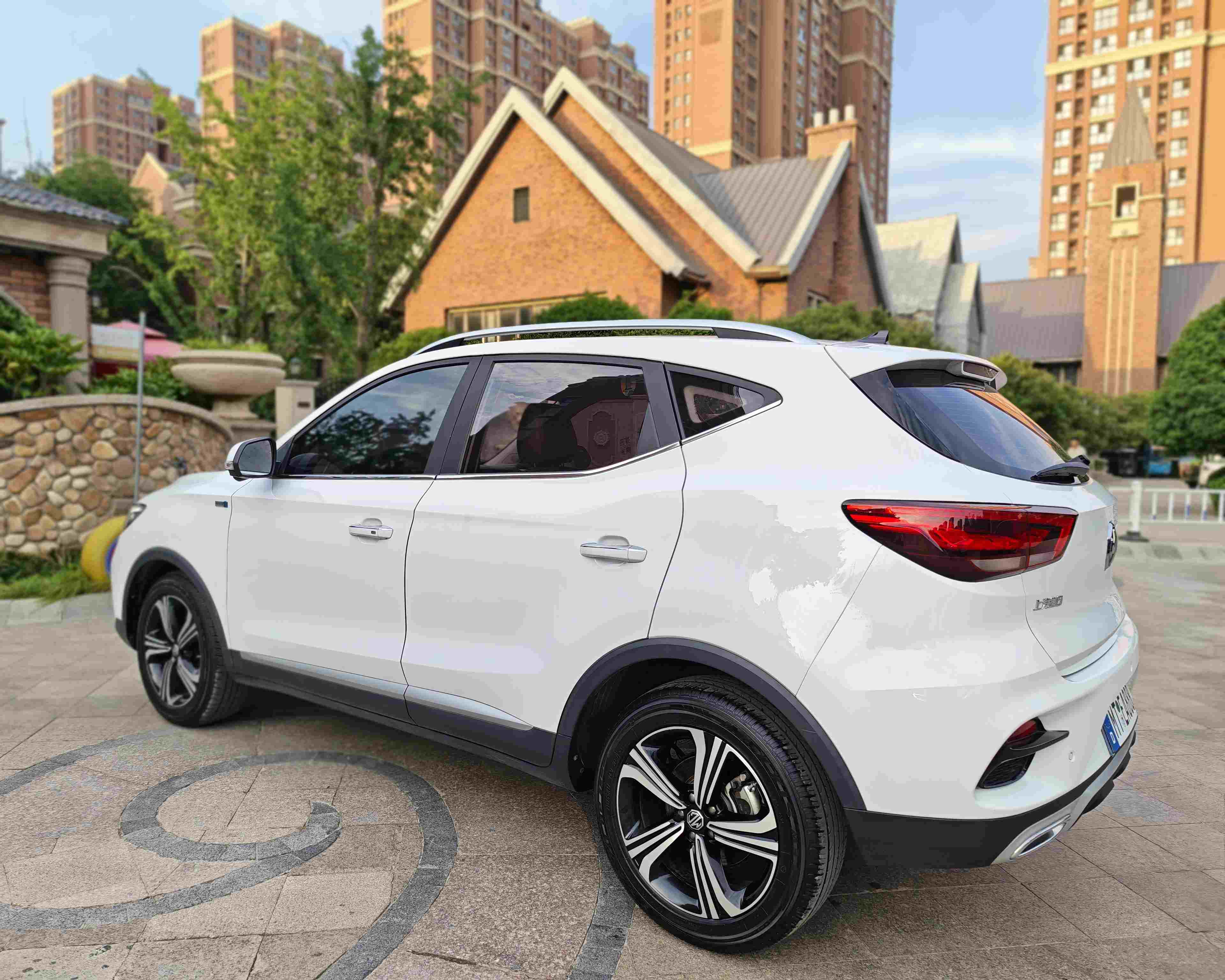 MG ZS 2021 car image #9