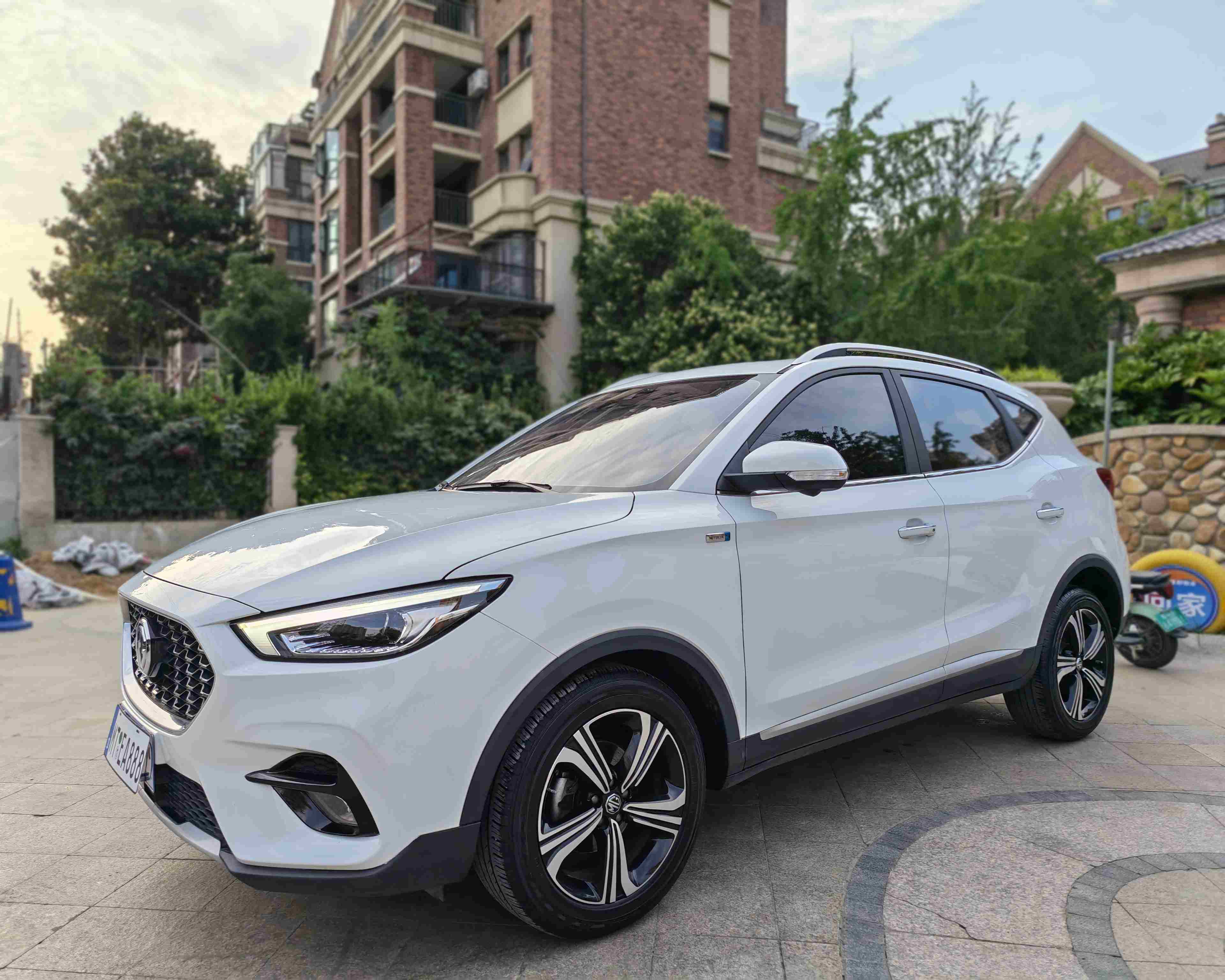 MG ZS 2021 car image #2