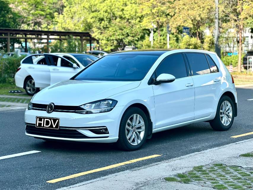 Volkswagen Golf 2019 #2 Volkswagen Golf 2019 car image #2