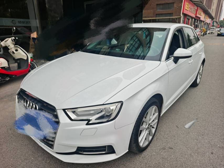 Audi A3 2019 car image #2