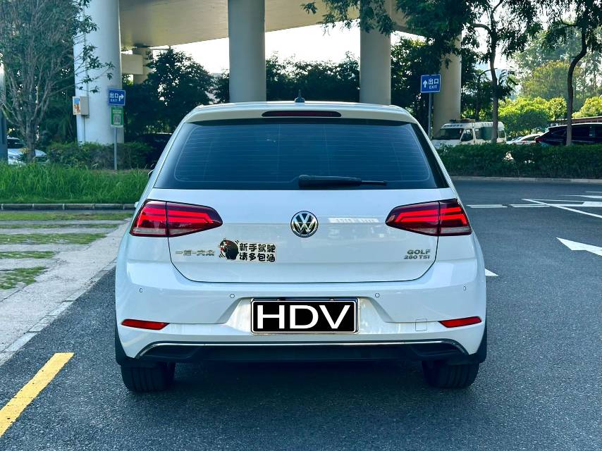 Volkswagen Golf 2019 #10 Volkswagen Golf 2019 car image #10
