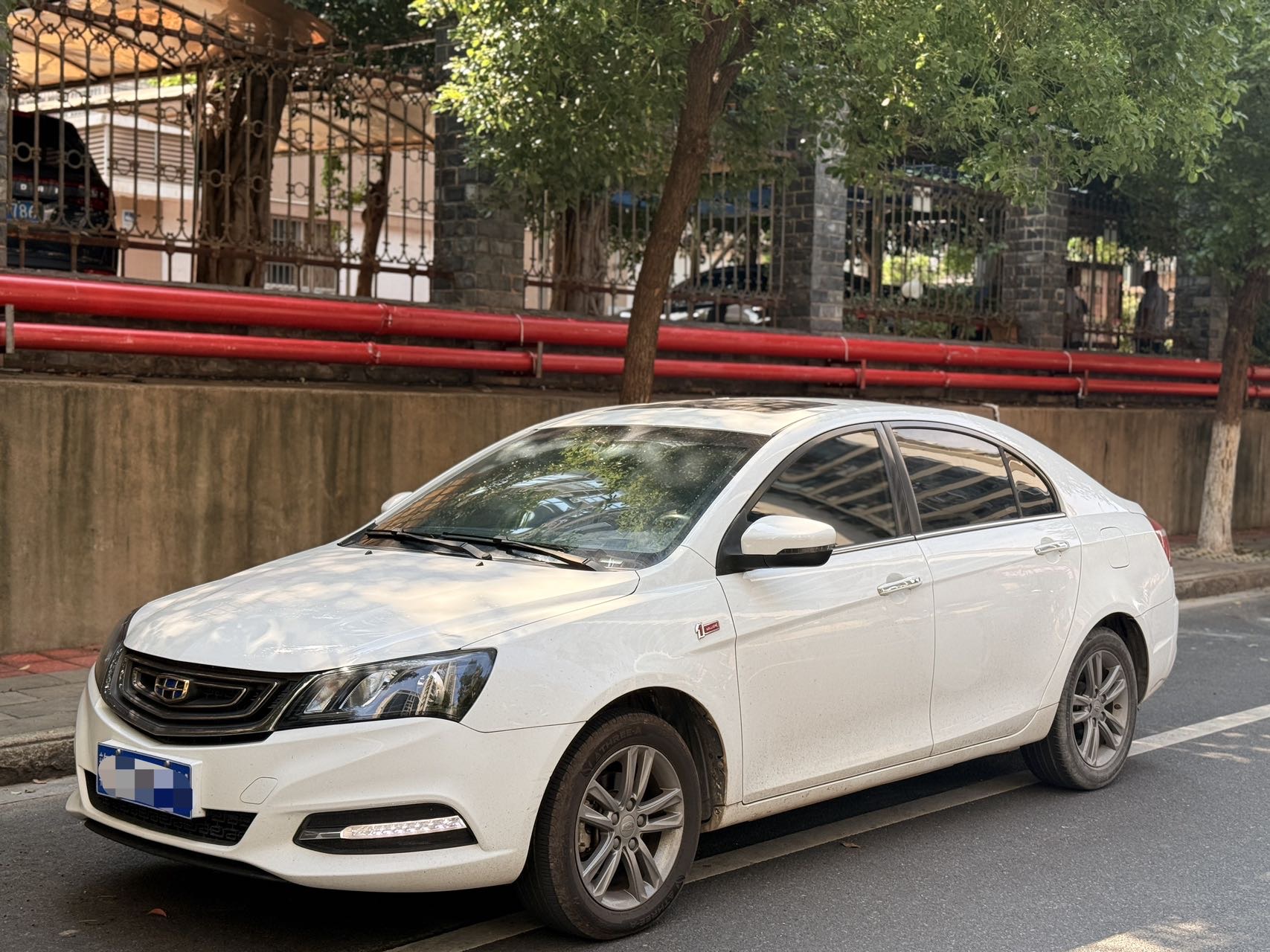 GEELY Emgrand 2017 #2 GEELY Emgrand 2017 car image #2