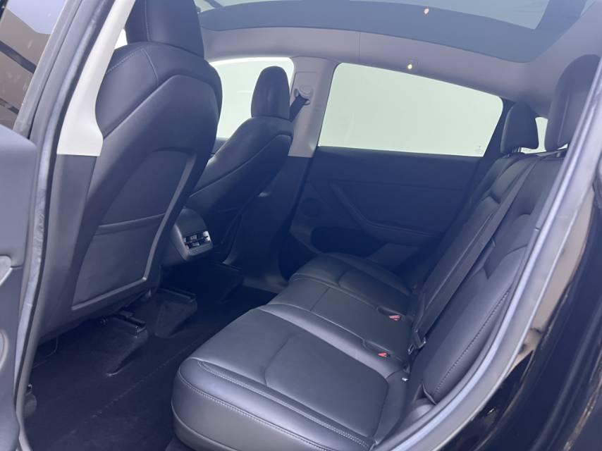 Tesla Model Y 2022 car image #6
