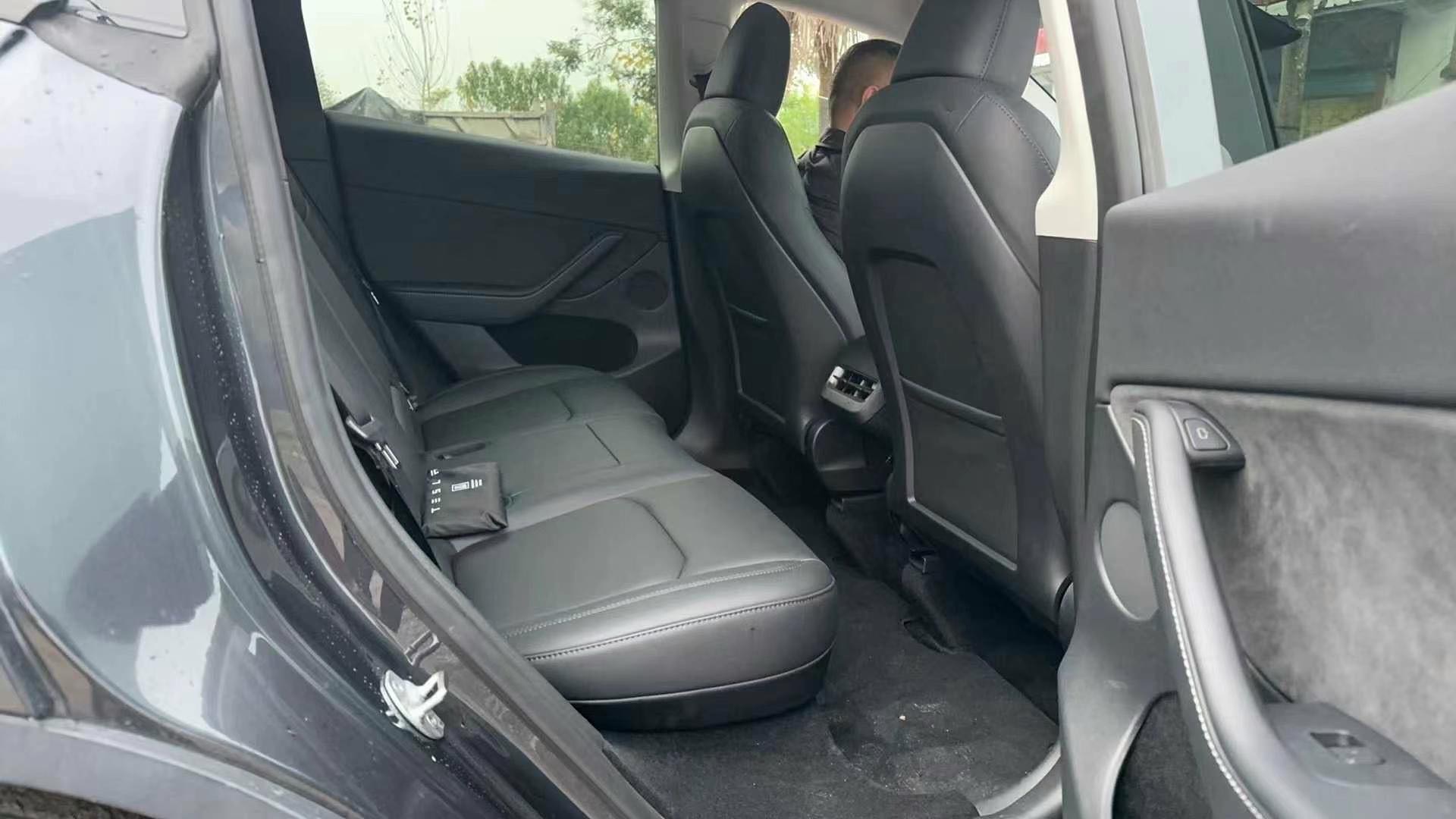Tesla Model Y 2024 car image #8