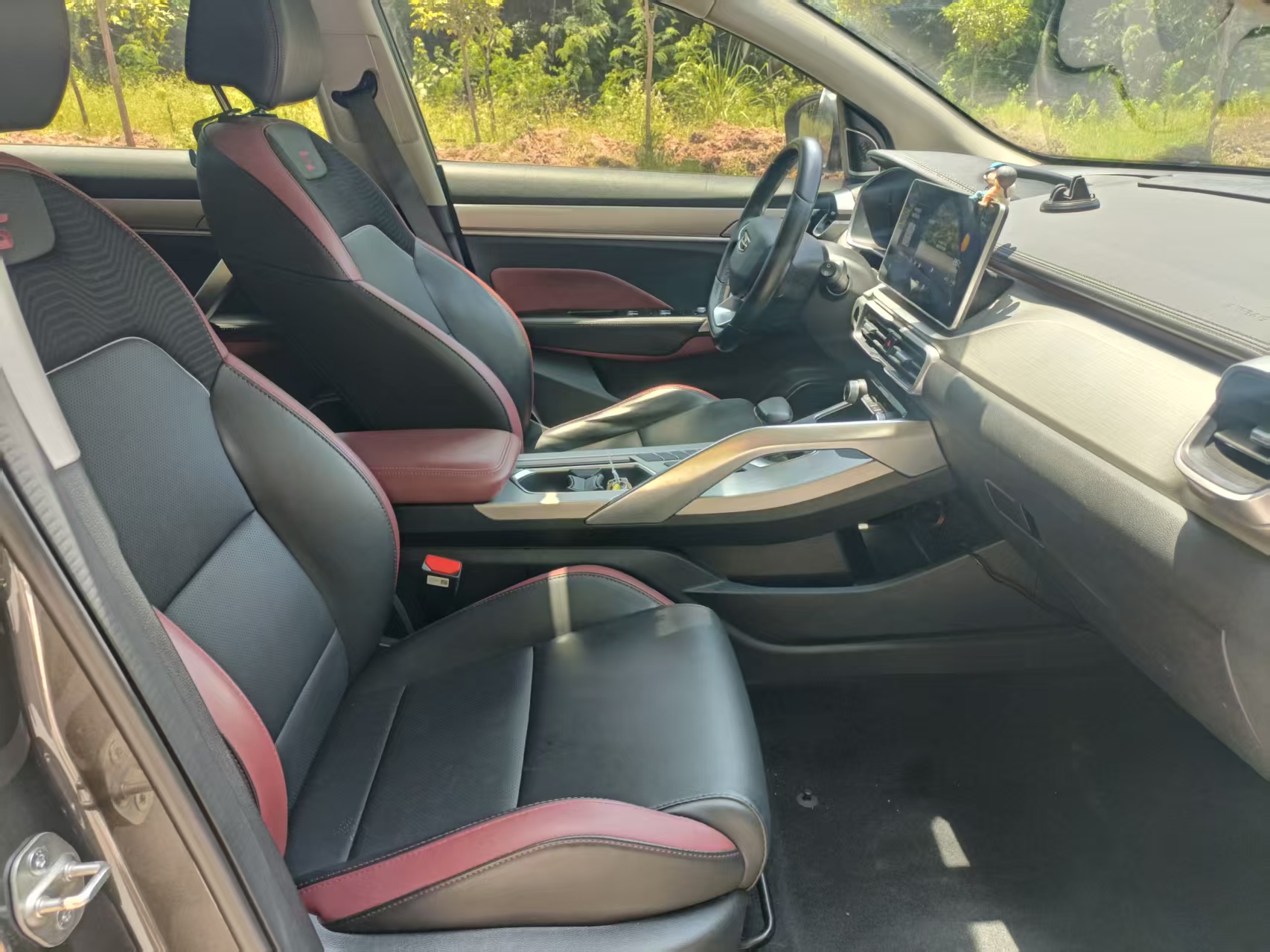 GEELY Coolray 2022 #13 GEELY Coolray 2022 car image #13