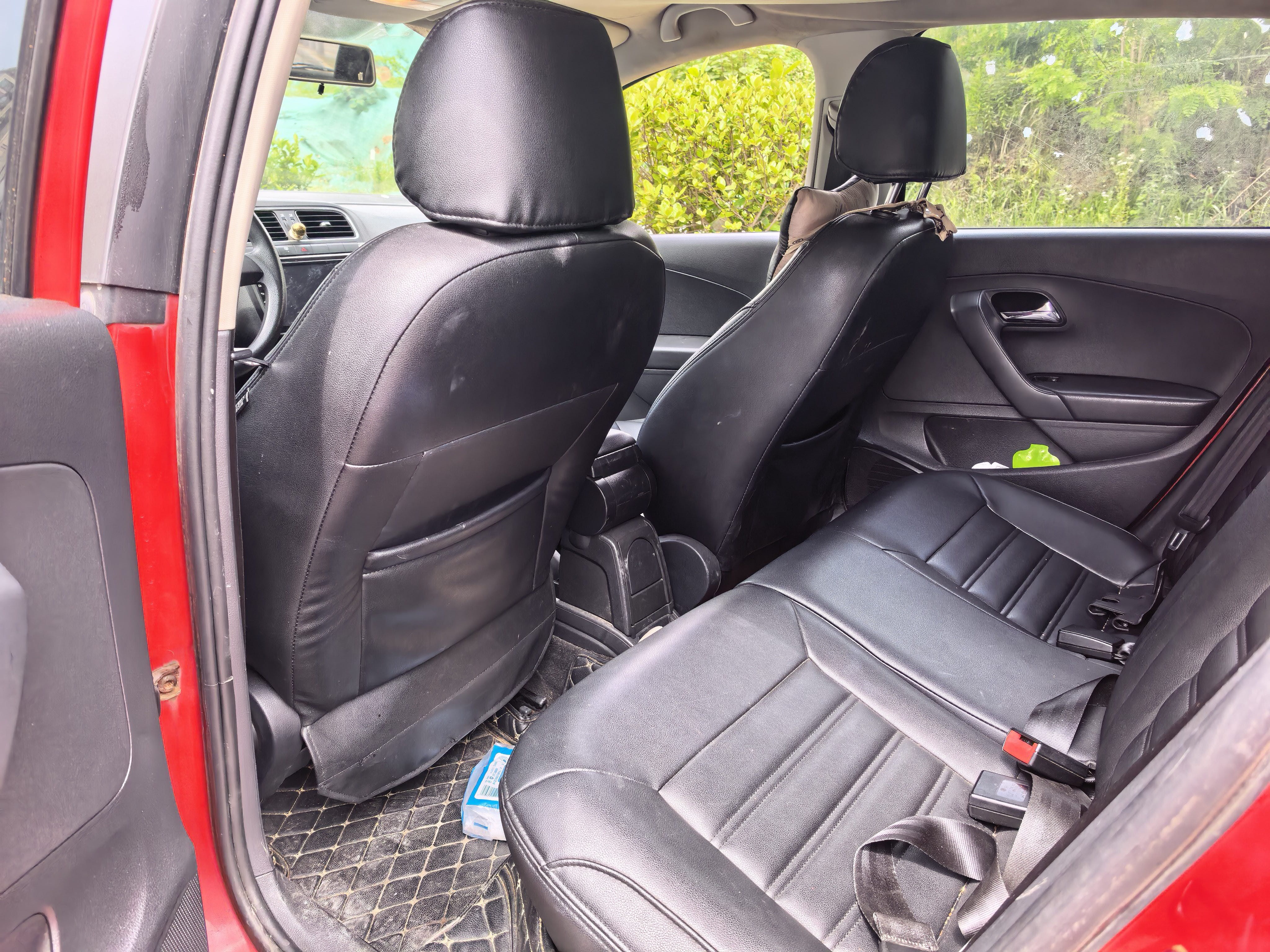 Volkswagen Polo 2012 car image #4