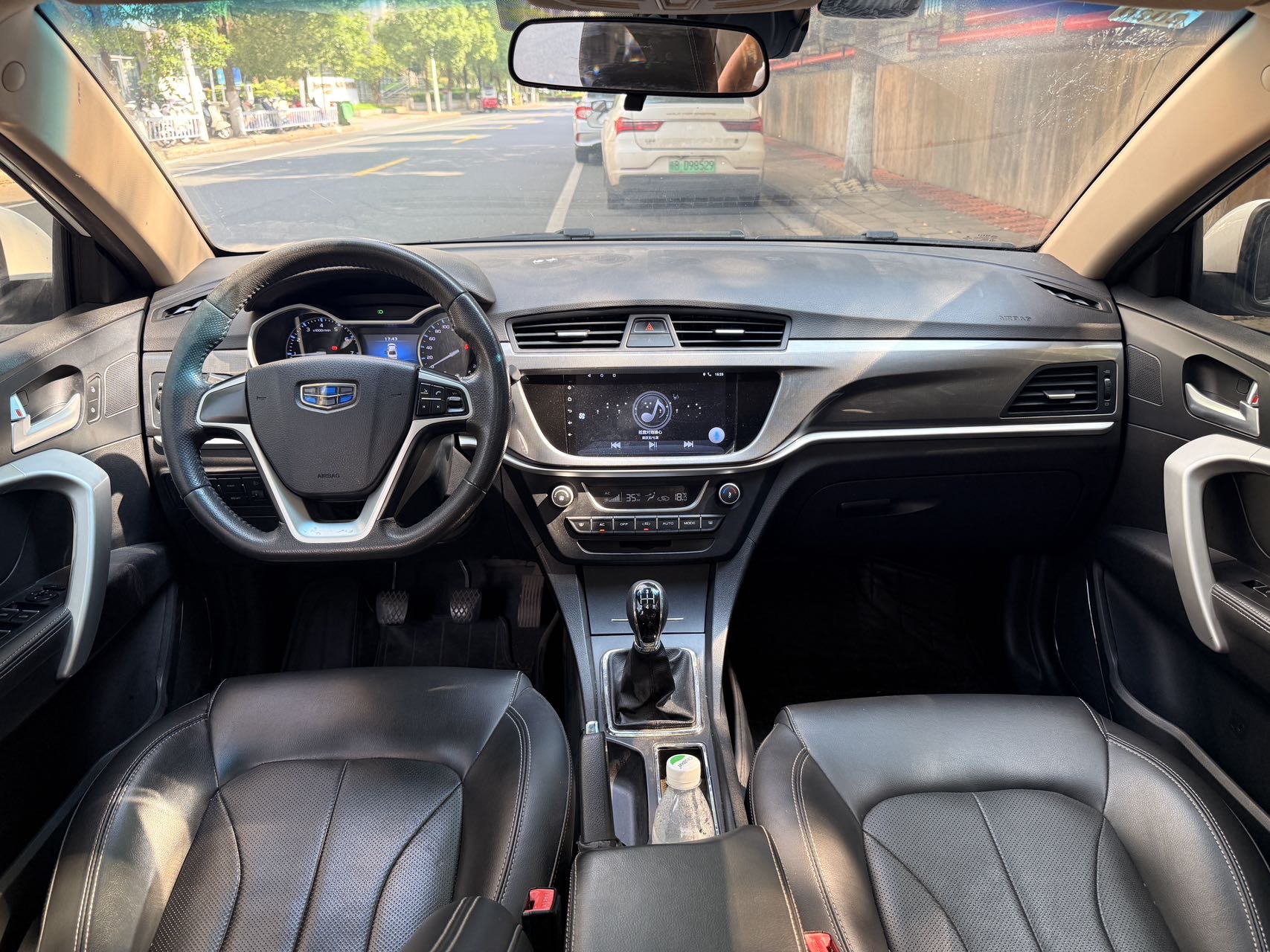 GEELY Emgrand 2017 #7 GEELY Emgrand 2017 car image #7