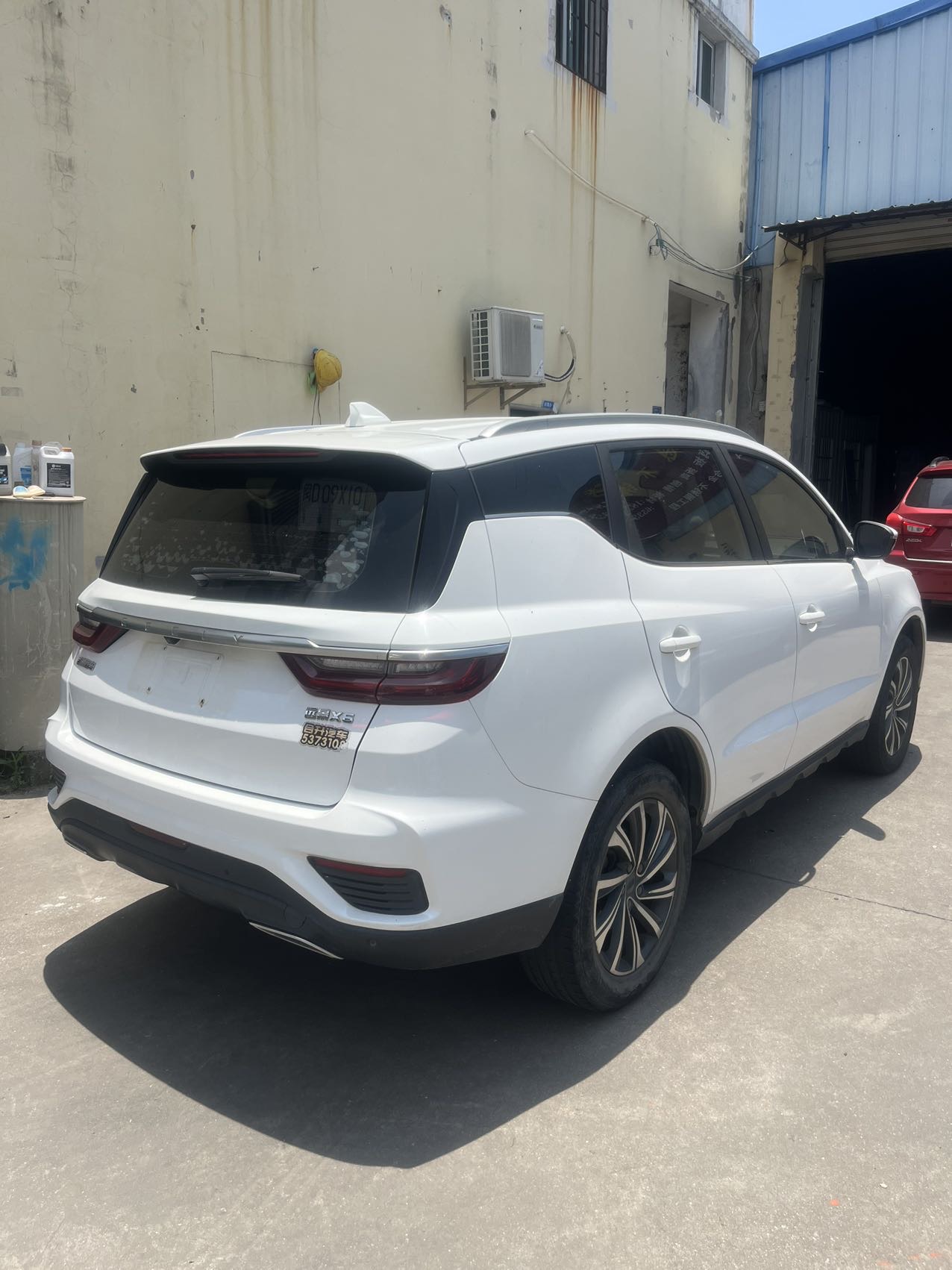 GEELY Vision X6 2020 car image #6
