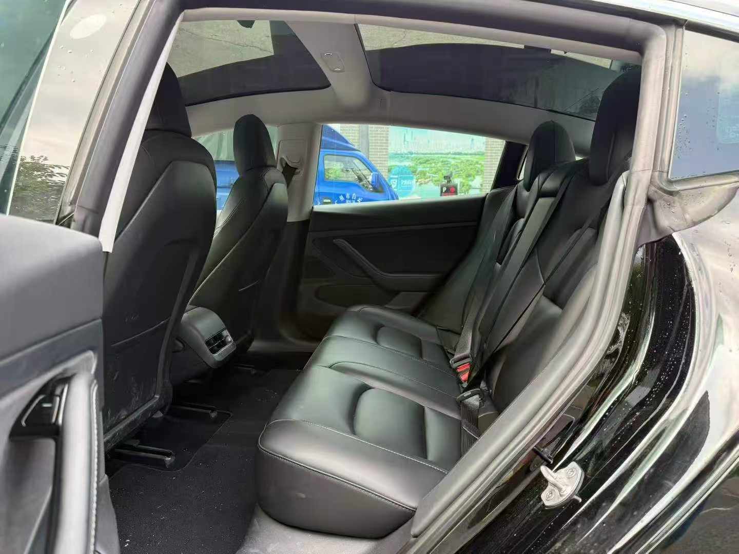 Tesla Model 3 2020 car image #8