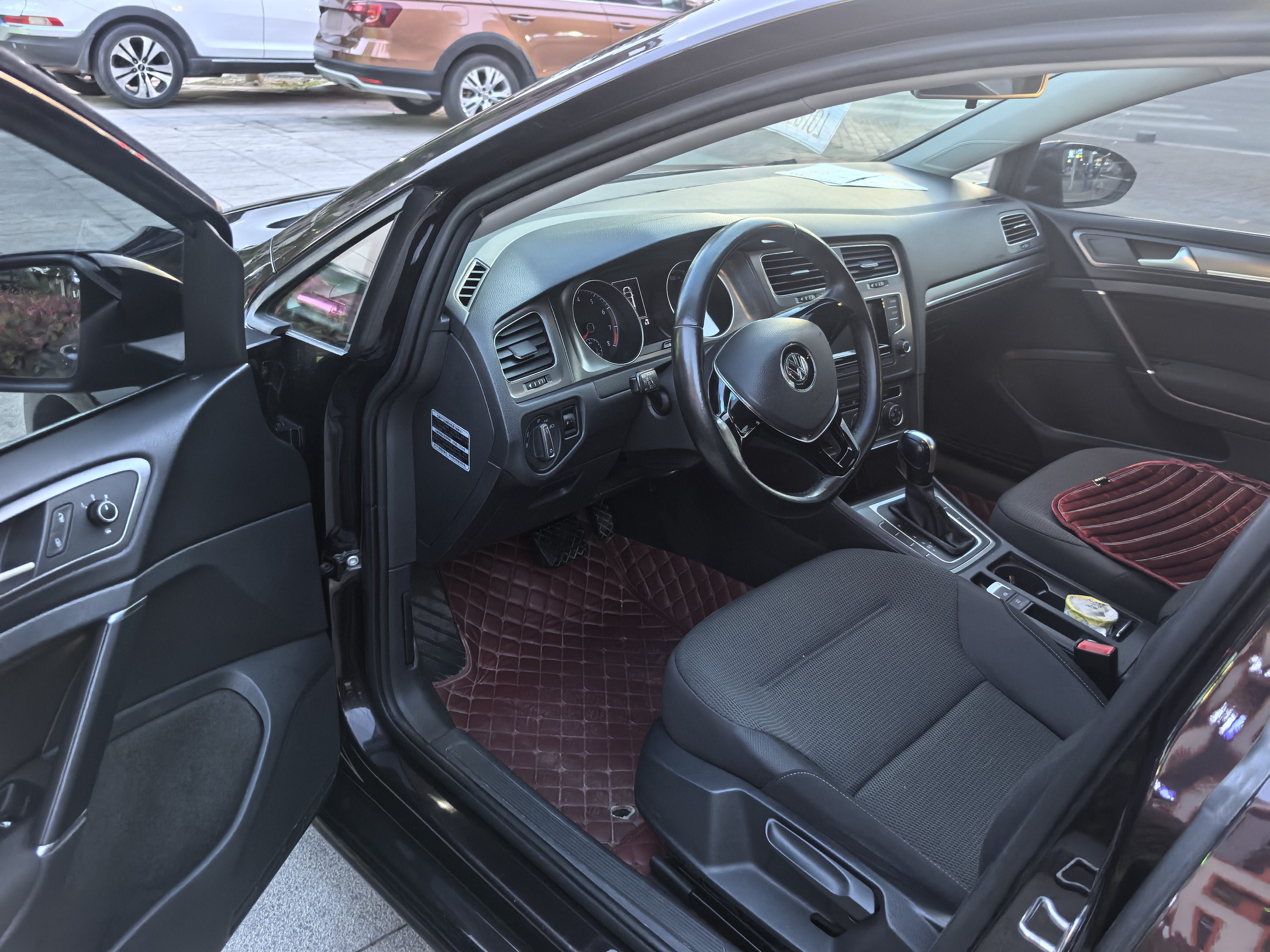 Volkswagen Golf 2016 car image #9
