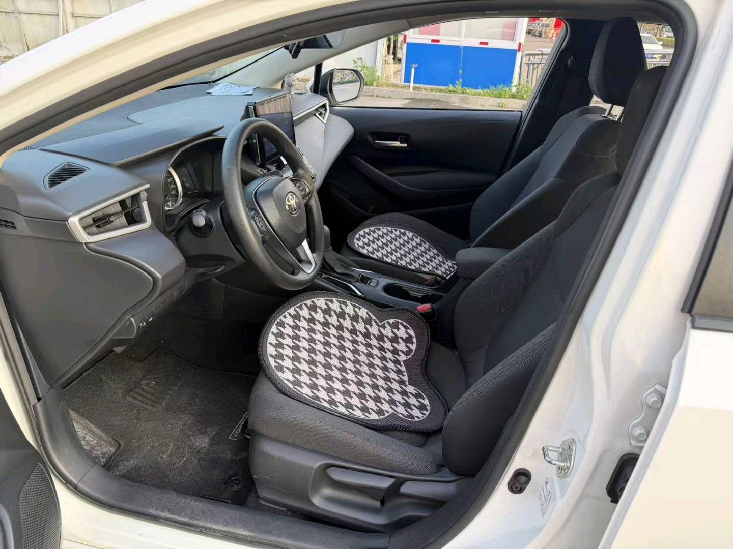Toyota Corolla 2019 car image #6