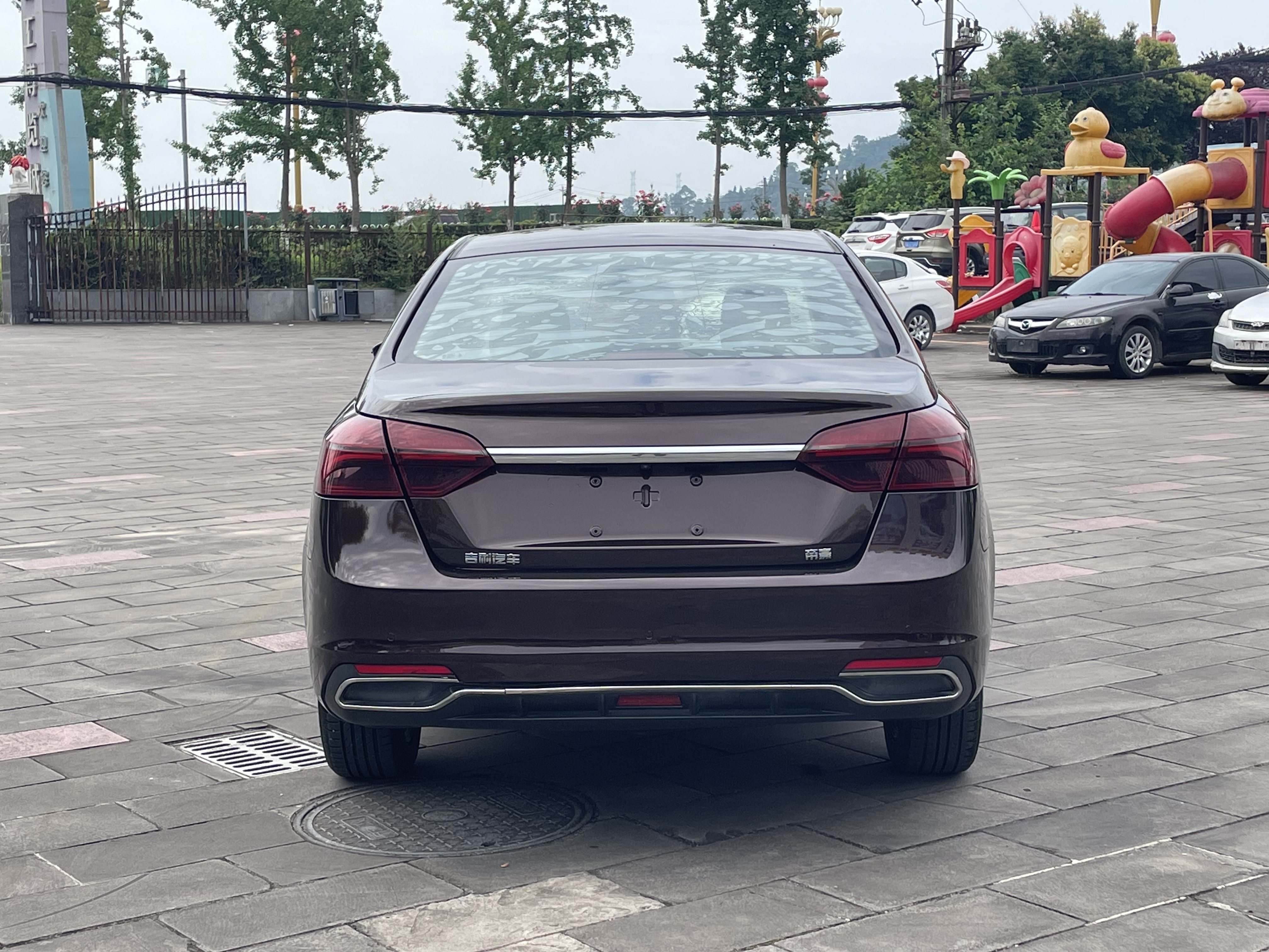 GEELY Emgrand 2020 #10 GEELY Emgrand 2020 car image #10