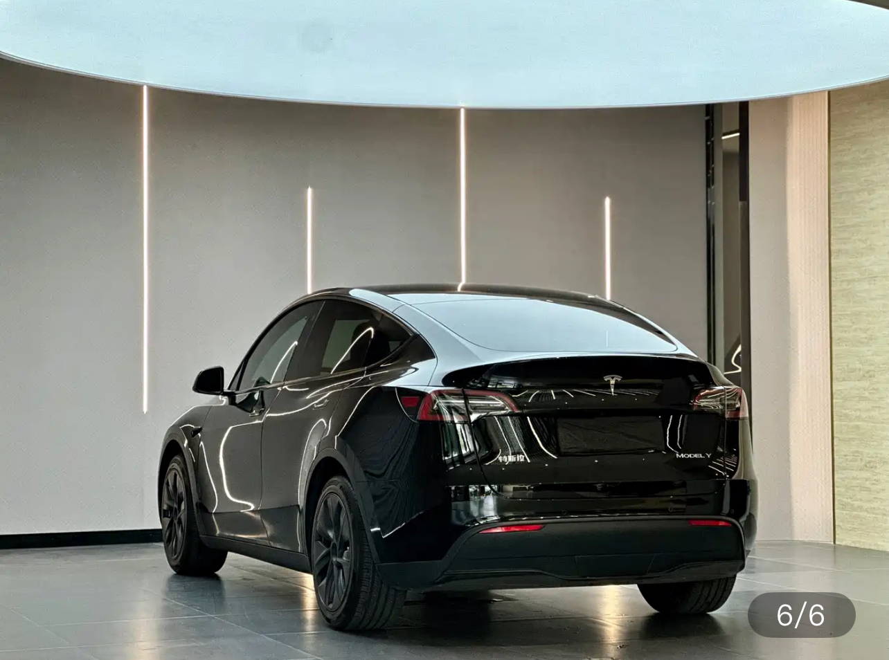 Tesla Model Y 2023 #8 Tesla Model Y 2023 car image #8