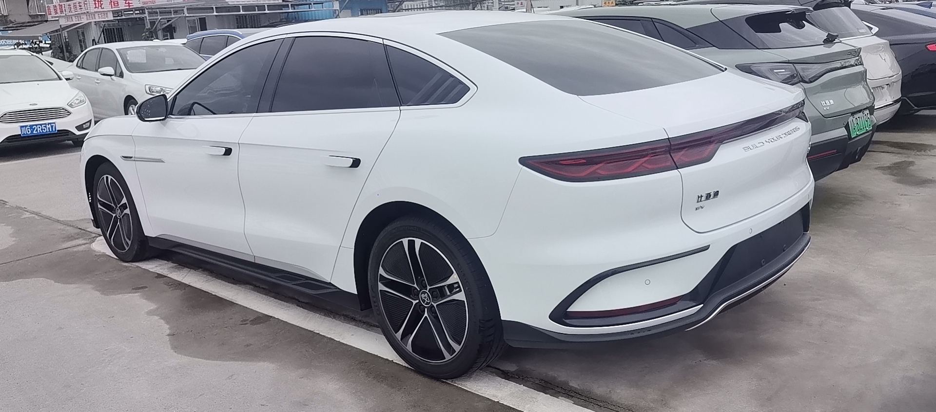 BYD Han 2023 #8 BYD Han 2023 car image #8