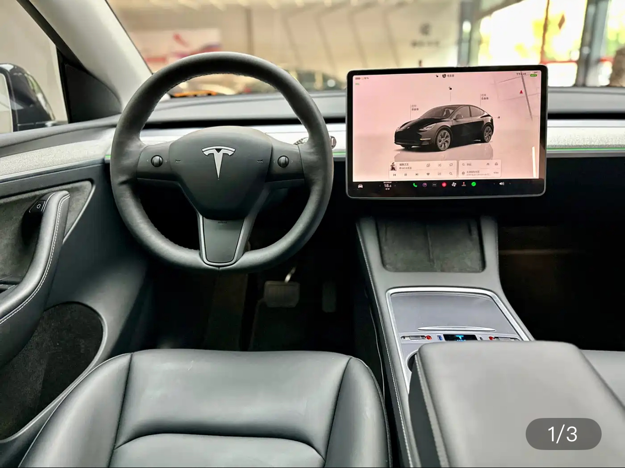 Tesla Model Y 2023 #5 Tesla Model Y 2023 car image #5