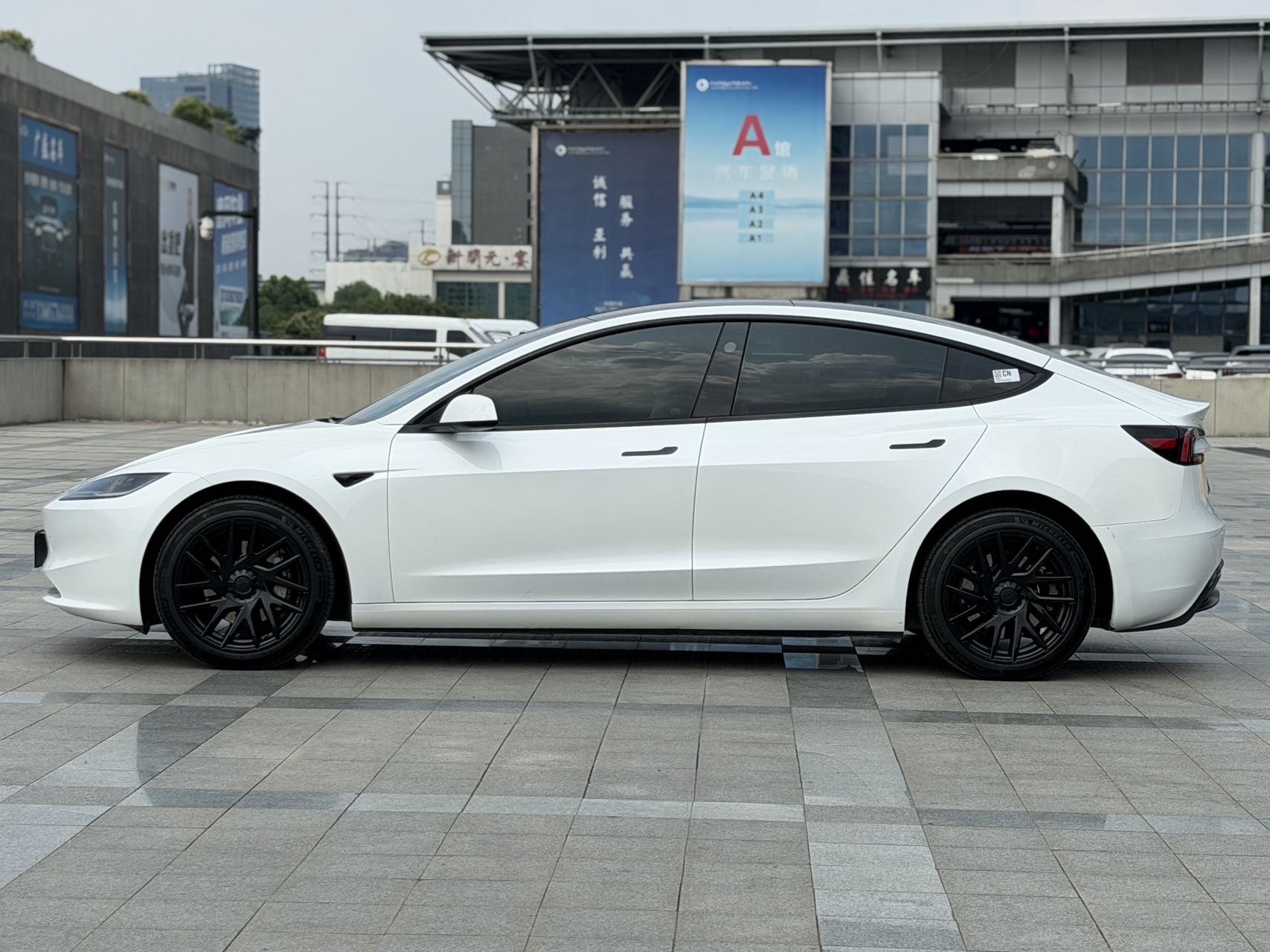 2024 #8 2024 immagine di auto #8