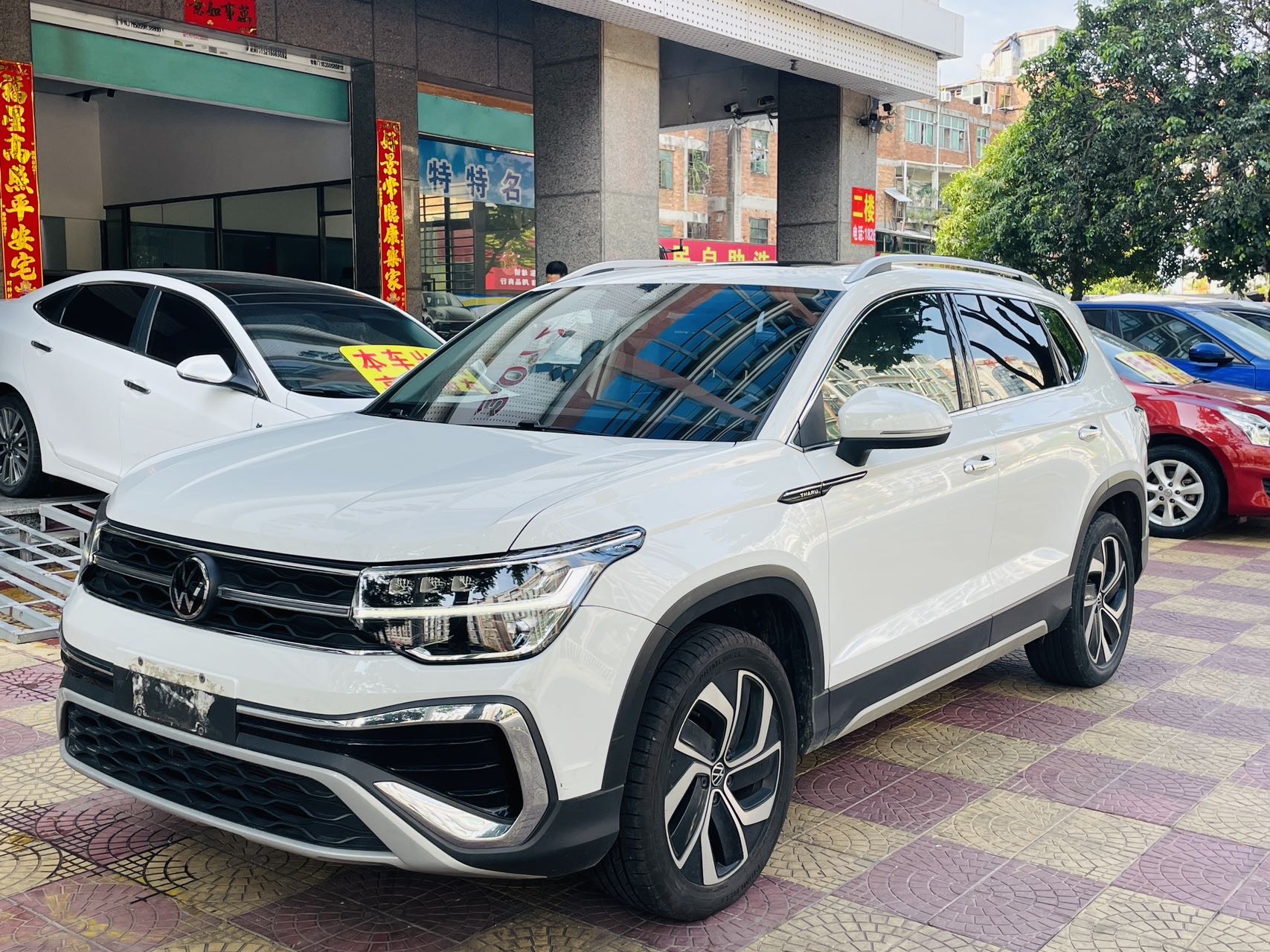 Volkswagen Tharu 2023 car image #2