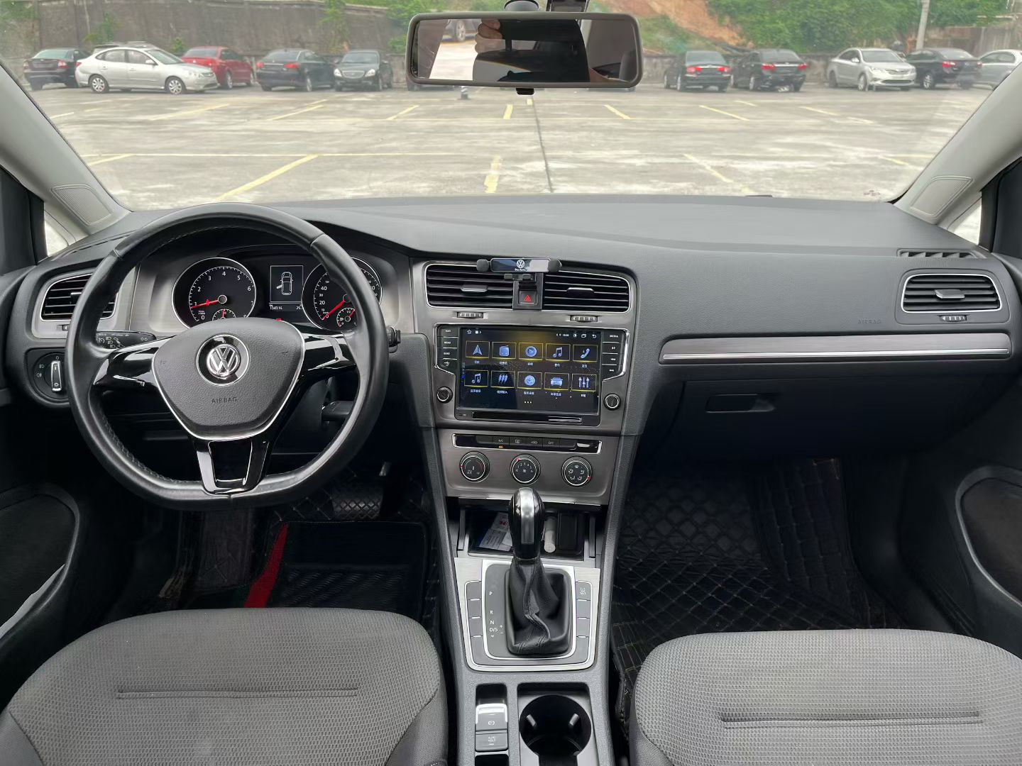 Volkswagen Golf 2015 car image #7