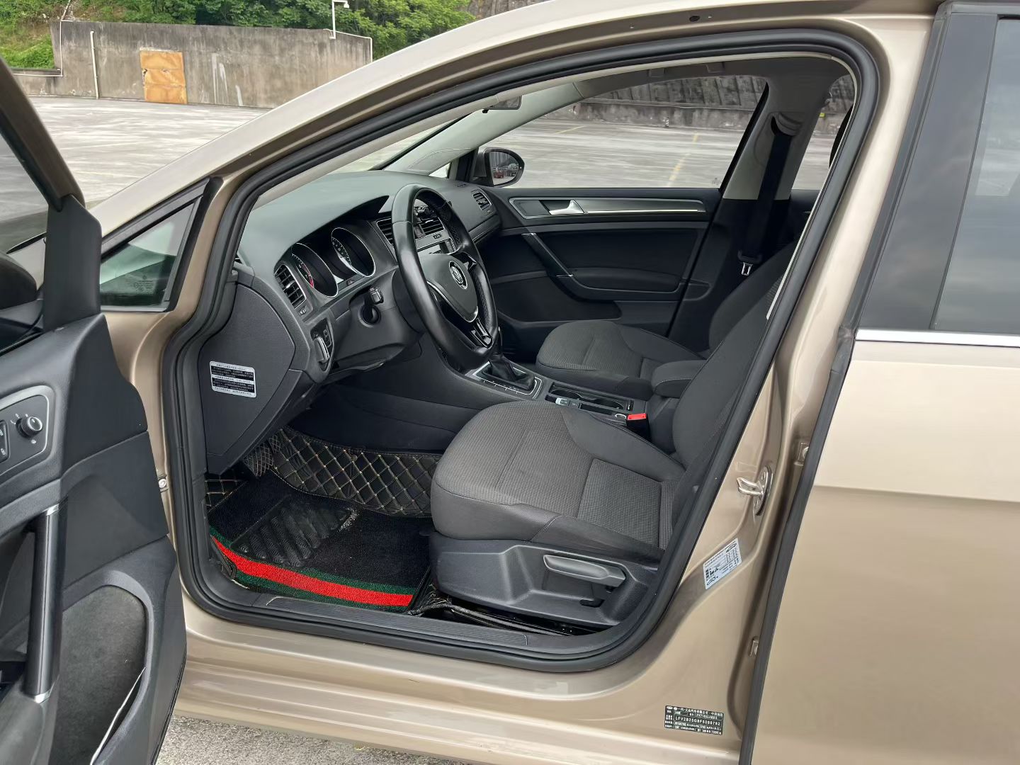 Volkswagen Golf 2015 car image #5