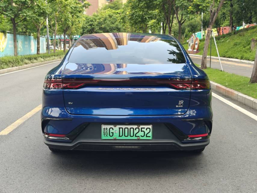 BYD Han 2022 car image #11
