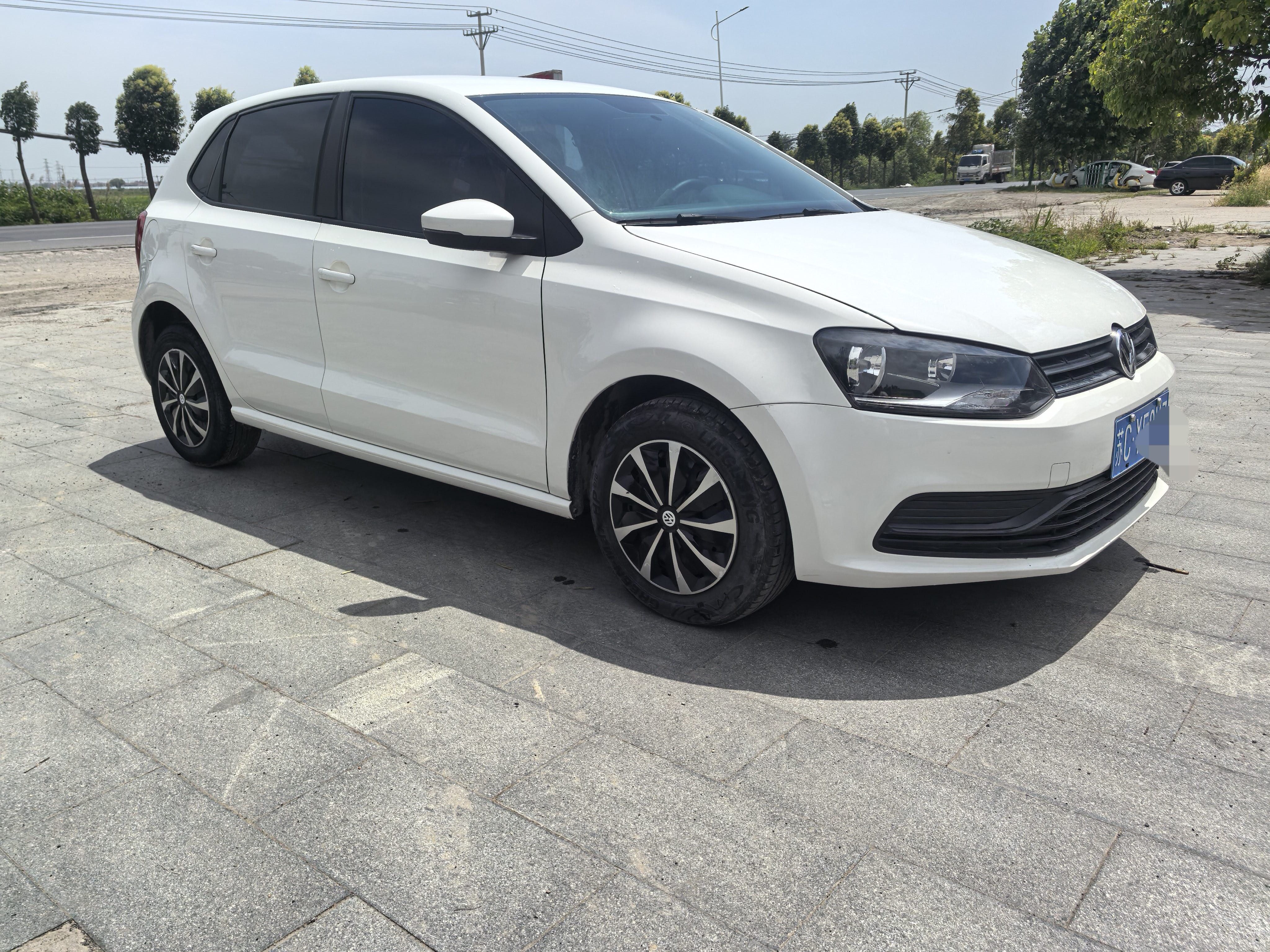 Volkswagen Polo 2017 car image #4