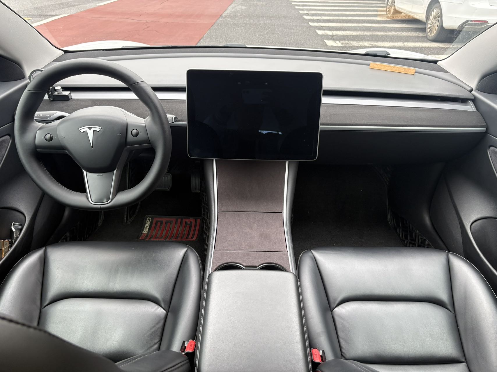 Tesla Model 3 2020 car image #10