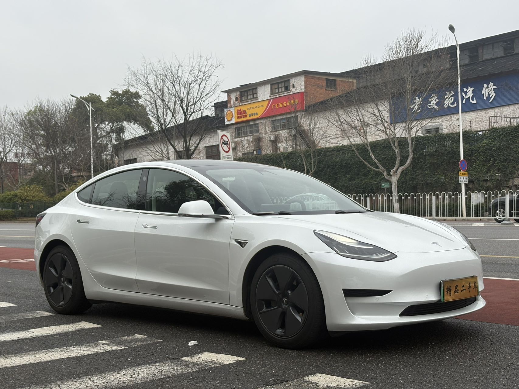 Tesla Model 3 2020 car image #7